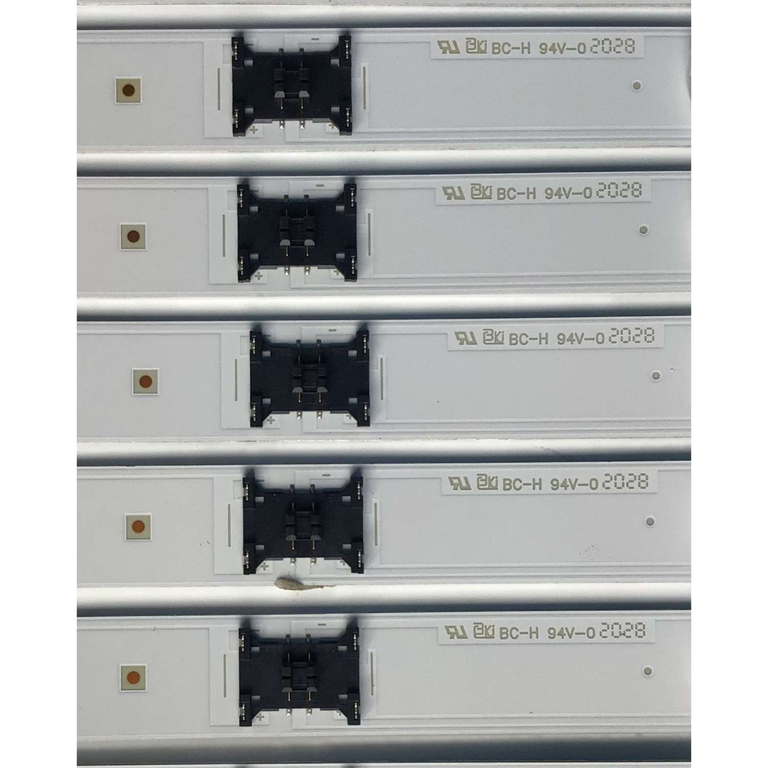 KIT DE LED'S PARA TV SONY (10 PIEZAS) / NUMERO DE PARTE L3_BNN_E5_CFM_S6_2_R1.0_U5C_1.0 / LM41-01022A / BC-H 94V-0 / U723 Z / PANEL YSAF055CNO01 / MODELO XBR-55X800H / XBR55X800H - Imagen 4