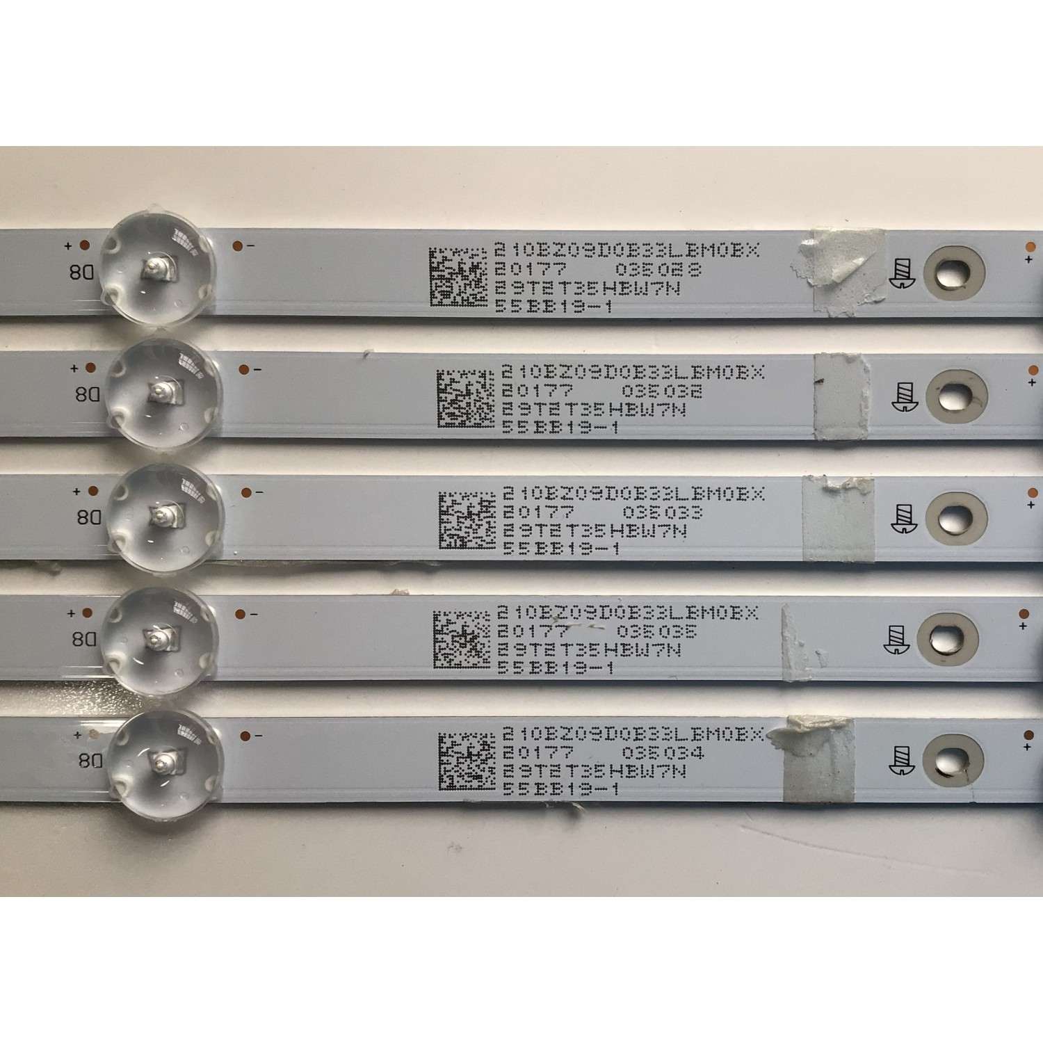 KIT DE LED'S PARA TV INSIGNIA (5 PIEZAS) / NUMERO DE PARTE LB-DM3030-GJBBY555X9BB19-2-J / 210BZ09D0B33LBM0BX / 28T0T33FBW7N / 55B19-1 / PANEL TPT550U2-D132.L REV:S21C / TPT550U2-D132.L REV:S21B / MODELO NS-55DF710NA21 - Imagen 4