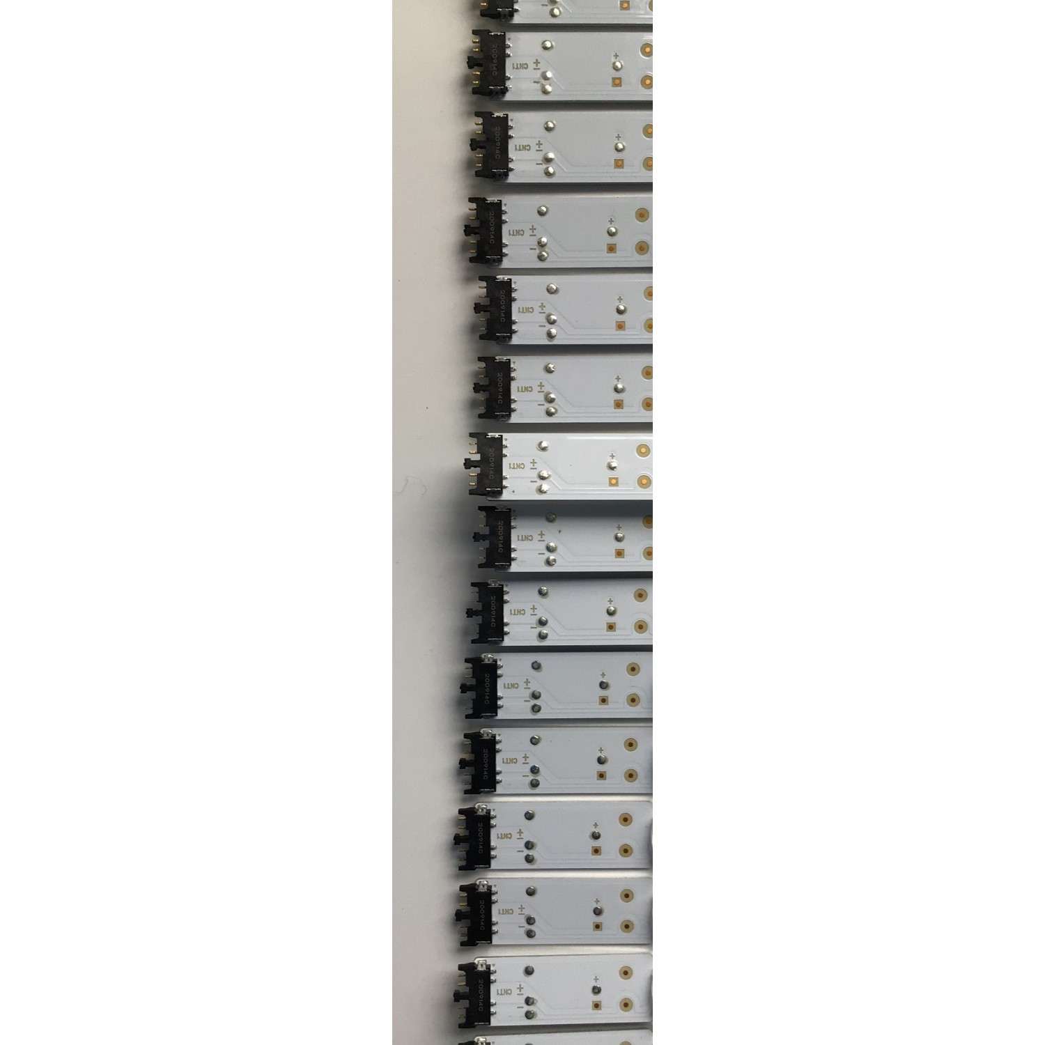 KIT DE LED'S PARA TV SONY (20 PIEZAS) / NUMERO DE PARTE LB8500C / LB8500C V0_01 / 8500C00001 / PANEL YDAF085DNU01 / MODELO XBR-85X900H / XBR85X900H - Imagen 5