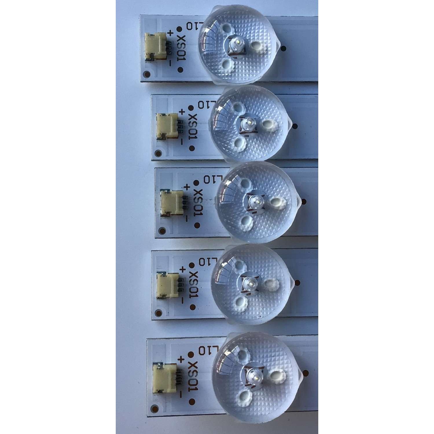 KIT DE LEDS PARA TV ELEMENT 5 PIEZAS / NUMERO DE PARTE DLED55YL 5X10 0001 / 21006921 / 21006921 F3 / DLED55YL5X100001 / DLED55YL / DLED55YL5X100001 / PANEL LC546PU2L02 / LSC550FN11 / MODELO E4SFT5517 / s - Imagen 4