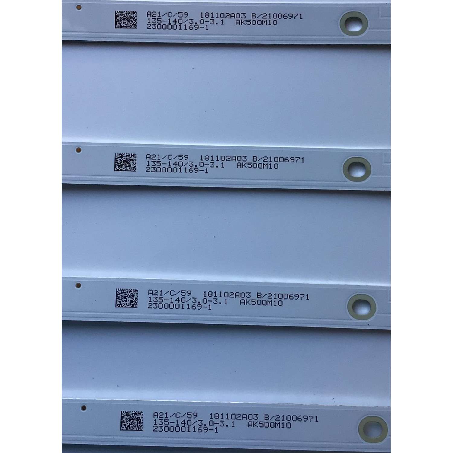 KIT DE LED'S PARA TV ELEMENT (4 PIEZAS) / NUMERO DE PARTE 303AK500040 / AHKK50D08-ZC22AG-03 / 2300001169-1 / AK500M10 / 181102A03 / PANEL T500-TAF-DLED / MODELO E25W5018 - Imagen 2