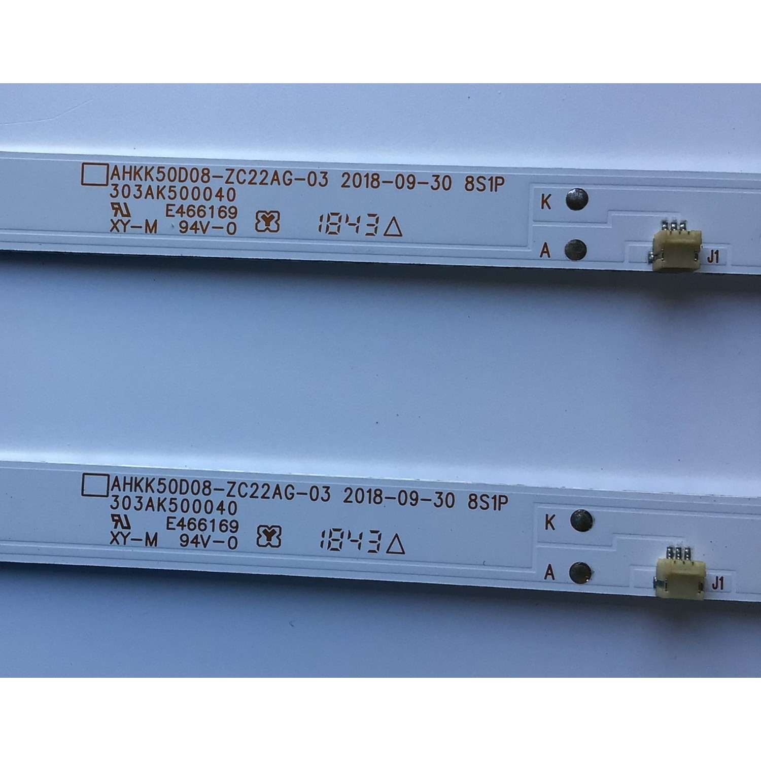KIT DE LED'S PARA TV ELEMENT (4 PIEZAS) / NUMERO DE PARTE 303AK500040 / AHKK50D08-ZC22AG-03 / 2300001169-1 / AK500M10 / 181102A03 / PANEL T500-TAF-DLED / MODELO E25W5018 - Imagen 3