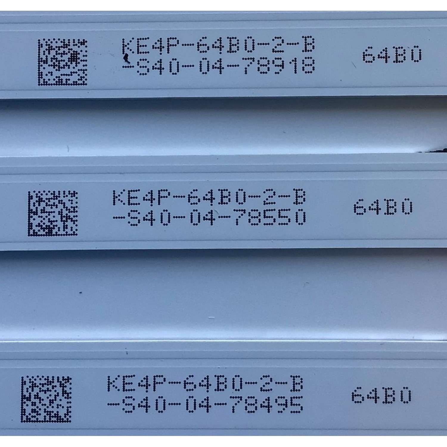 KIT DE LED'S PARA TV SAMSUNG (3 PIEZAS) / NUMERO DE PARTE SSC_SS32_3X5_2W_MCPCB / SSC_SS32_3X5_2W_MCPCB  12mm_V0 / 09810104MC04 / KE4P-64B0-2-B / PANEL T320HVN05-4 / MODELO UN325300AFXZA - Imagen 4