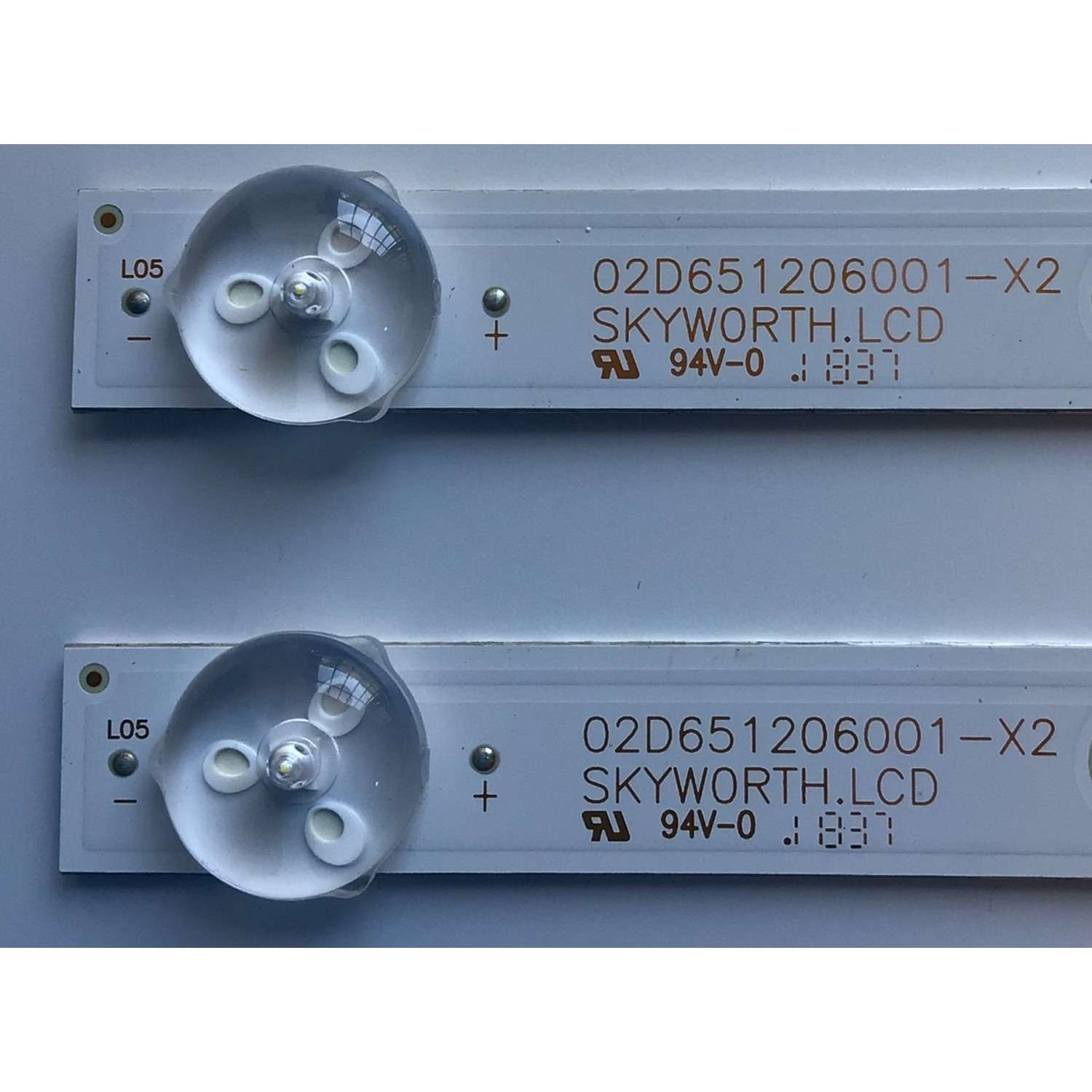 KIT DE LED'S PARA TV ELEMENT (2 PIEZAS) / NUMERO DE PARTE 02D651206001-X2 / 14BHT7F3W47 / A050132GD1000001 / YAL13-00630300-92 / MODELO ELEFW328C  M8P0H - Imagen 3