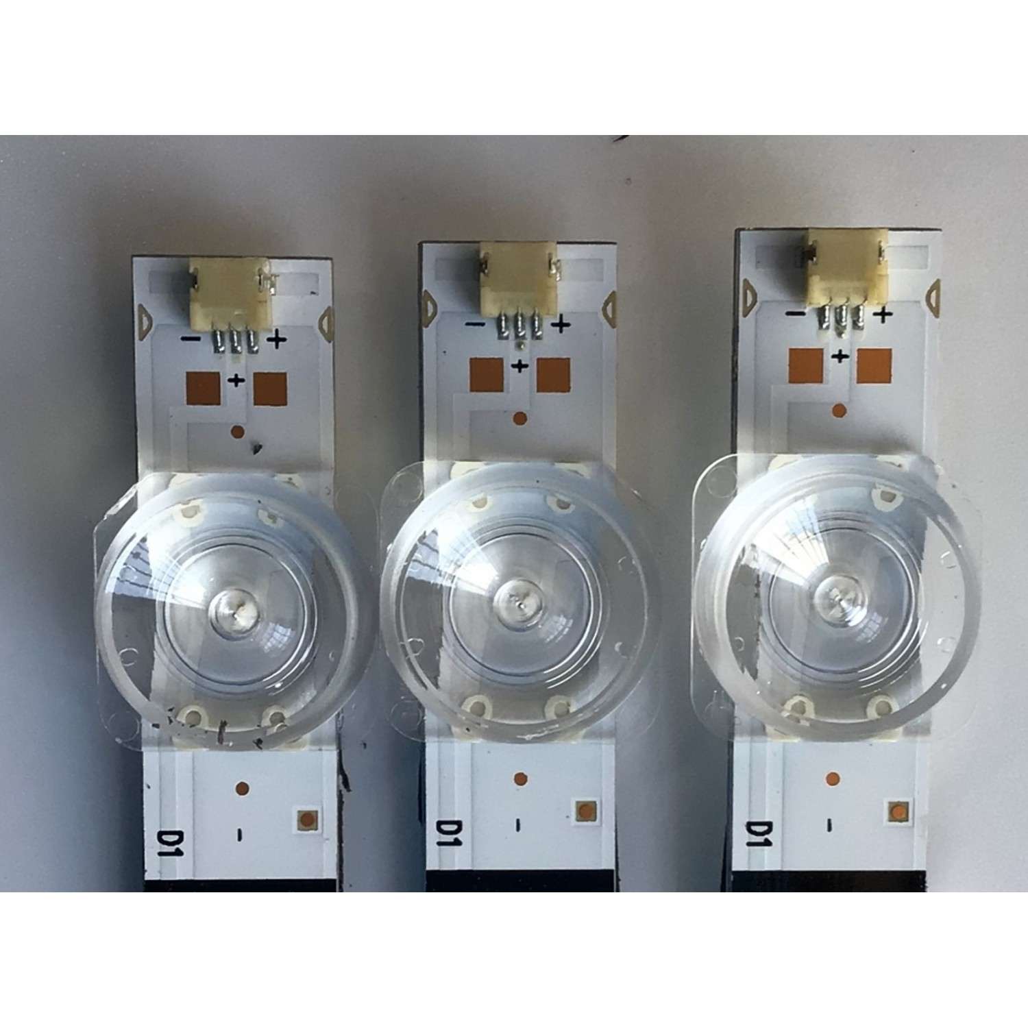KIT DE LED'S PARA TV HISENSE (3 PIEZAS) / NUMERO DE PARTE LB5009N / LB5009N V0 / HD500X1U92-T0L3-2020032601 / PANEL HD500X1U92-T0L3/S0/GM/R0H / MODELO 50R6090G5 - Imagen 3