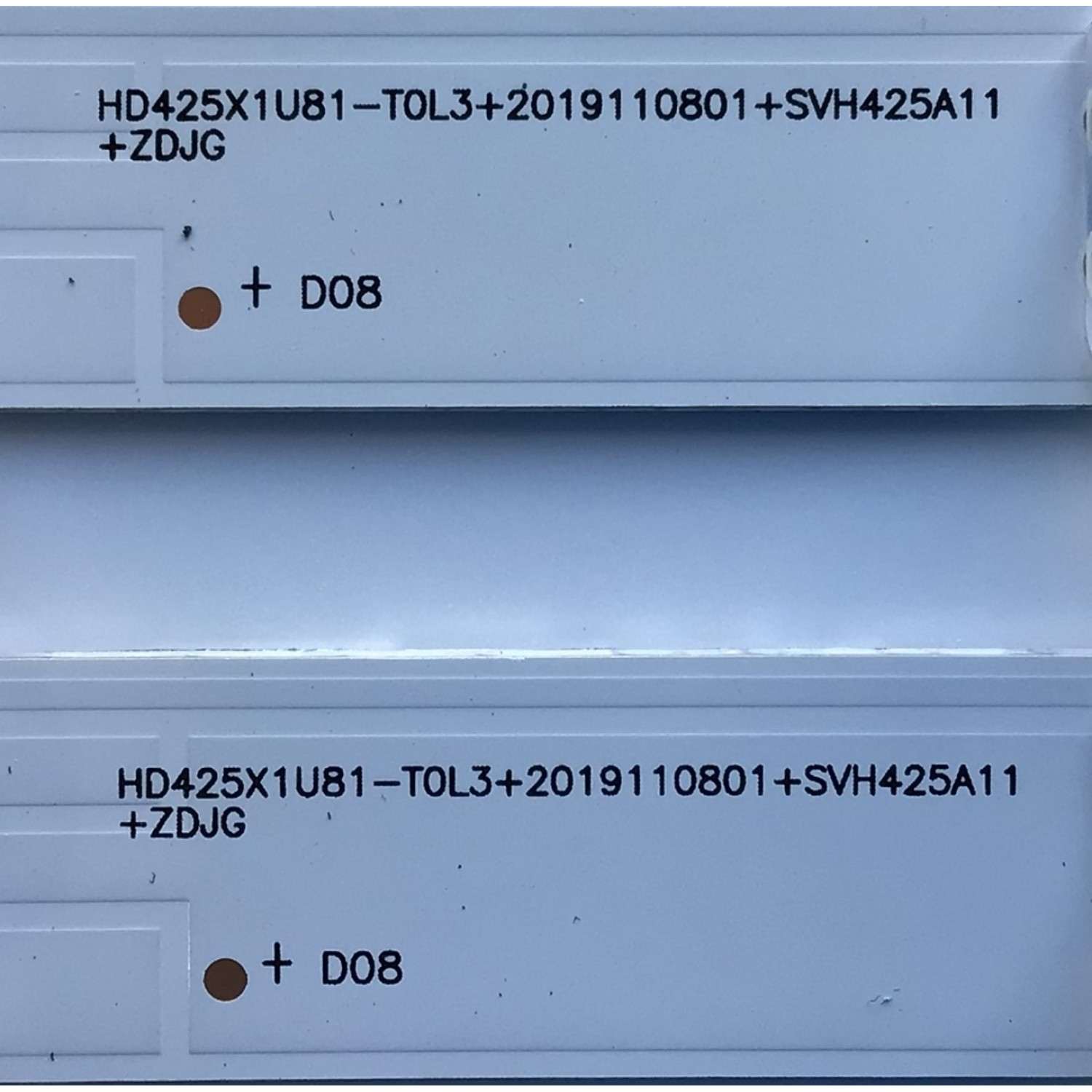 KIT DE LED'S PARA TV HISENSE (2 PIEZAS) / NUMERO DE PARTE HD425X1U81-T0L3+2019110801+SVH425A11 / ZD_SSC_D425_2X14_01_ RFE30_V1.2_20191108 / HIP7.820.150 / 1232141 / E466169 / PANEL HD425X1U51-T0L3/S0/GM/R0H / MODELO 43R6090G5 - Imagen 4