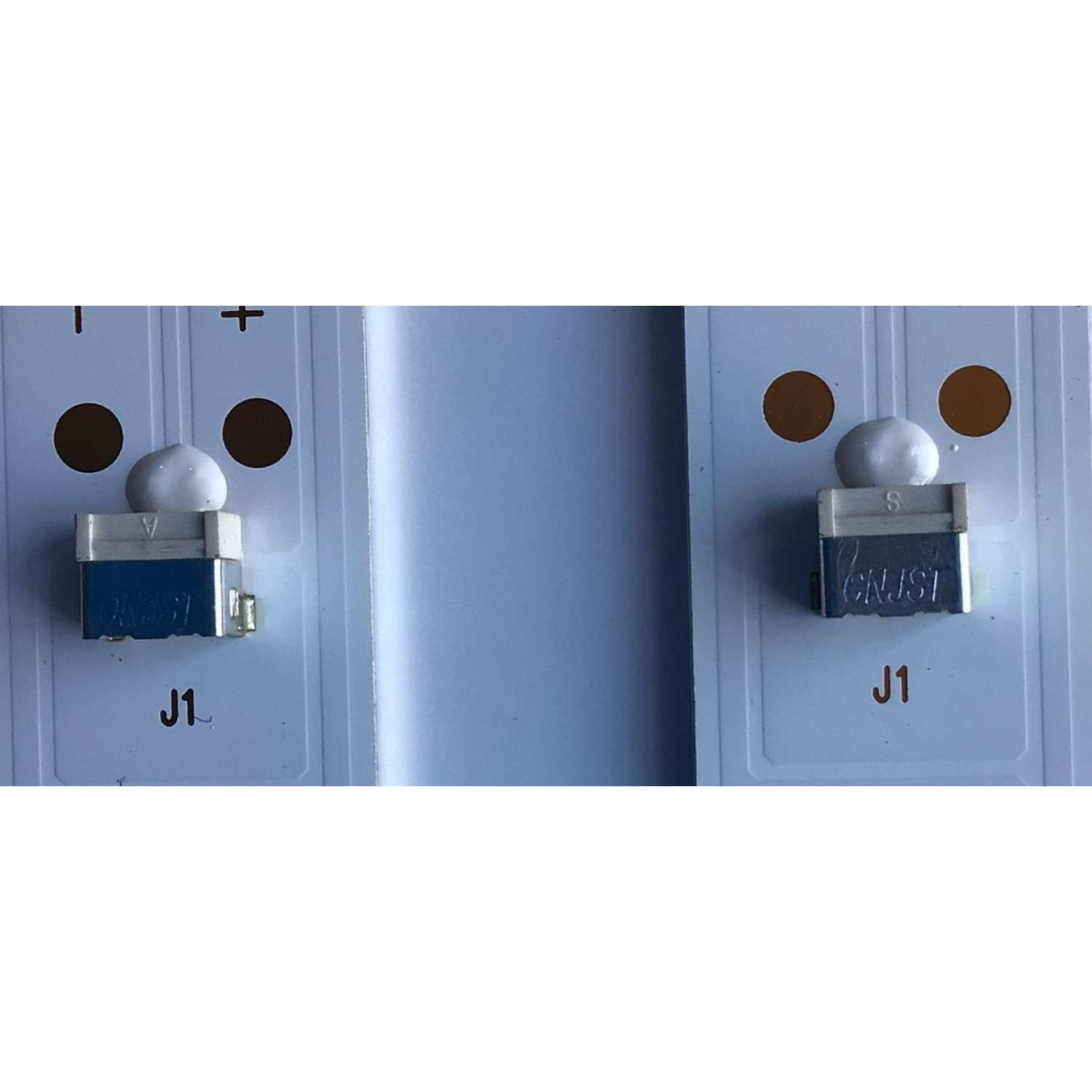 KIT DE LED'S PARA TV ELEMENT (2 PIEZAS) / NUMERO DE PARTE 303SW320040 / TPV-32ATW2-3030-0D35-2X6-201115-C / 210BZ06D0B33SBC00C / PANEL TPT320B5  - Imagen 2