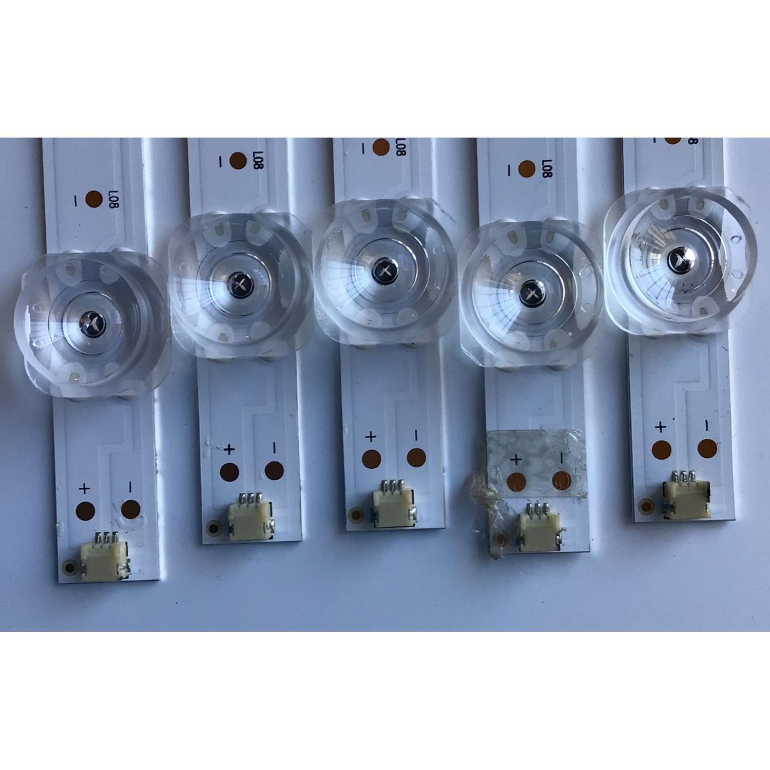 KIT DE LED'S PARA TV INSIGNIA (5 PIEZAS) / NUMERO DE PARTE JL.D55081330-0031S-M / JL.D55081330-0031S-M_V01 / PANEL JHD550N1F81-TX/S0/FM/ROH/BBY / MODELO NS55D420NA20 - Imagen 2