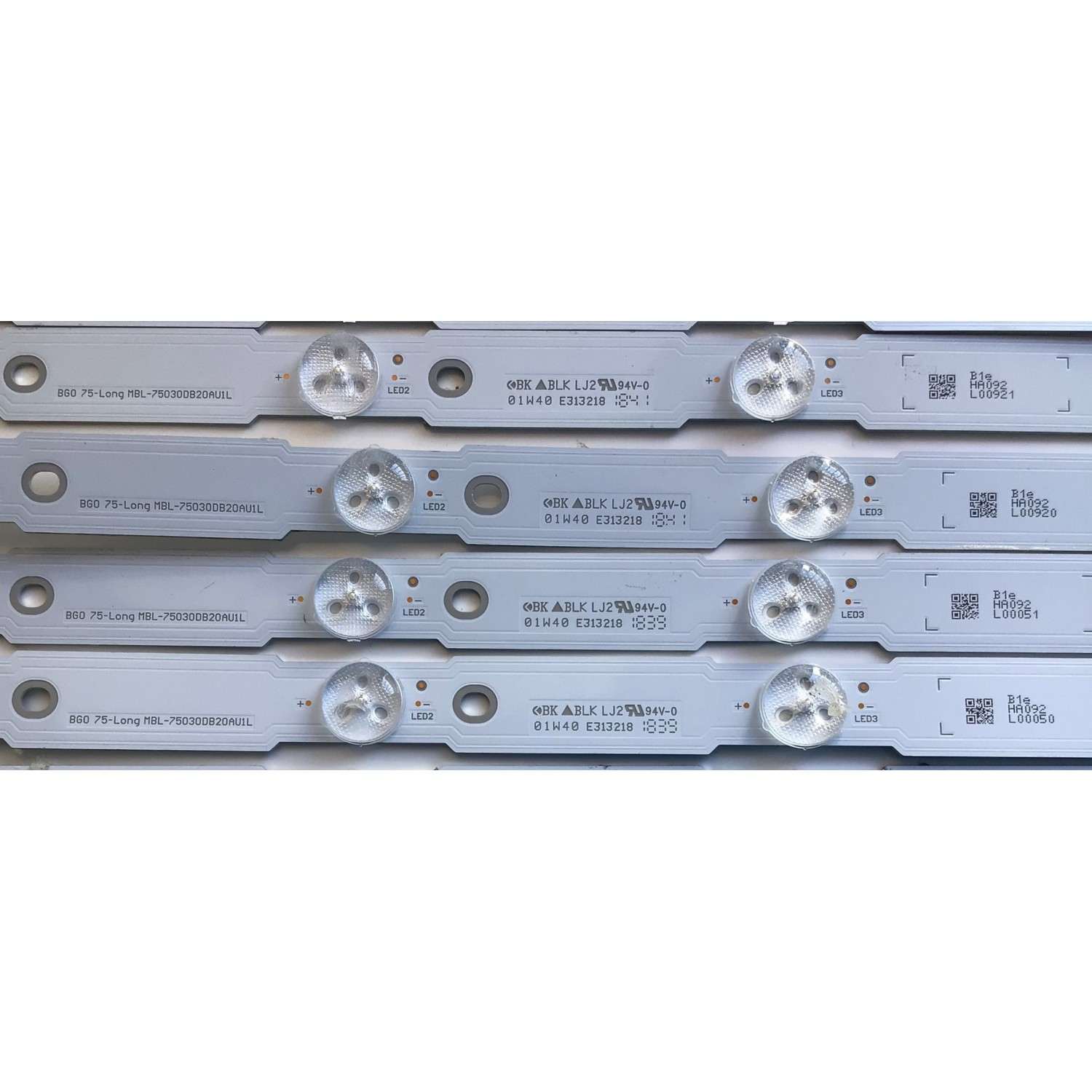 KIT DE LEDS PARA TV SONY ORIGINAL 24 PIEZAS / NUMERO DE PARTE 75030DB20AU1 / MBL-75030DB20AU1L / MBL-75030DB20AU1R / E313218 / PANEL YD9S075DTU01 / MODELO XBR-75X950G / XBR75X950G - Imagen 2