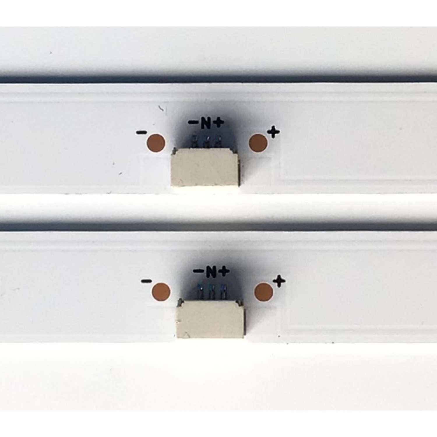 KIT DE LED'S PARA TV INSIGNIA (2 PIEZAS) / NUMERO DE PARTE 2D03689 / SHINEON 2D03689 REV.A / S0192 / SLRDVYHA 34476100021 1000 / YLRDVHLR PVD4CC / PANEL BOEI236WX1 / MODELO NS-24D310NA19 - Imagen 4