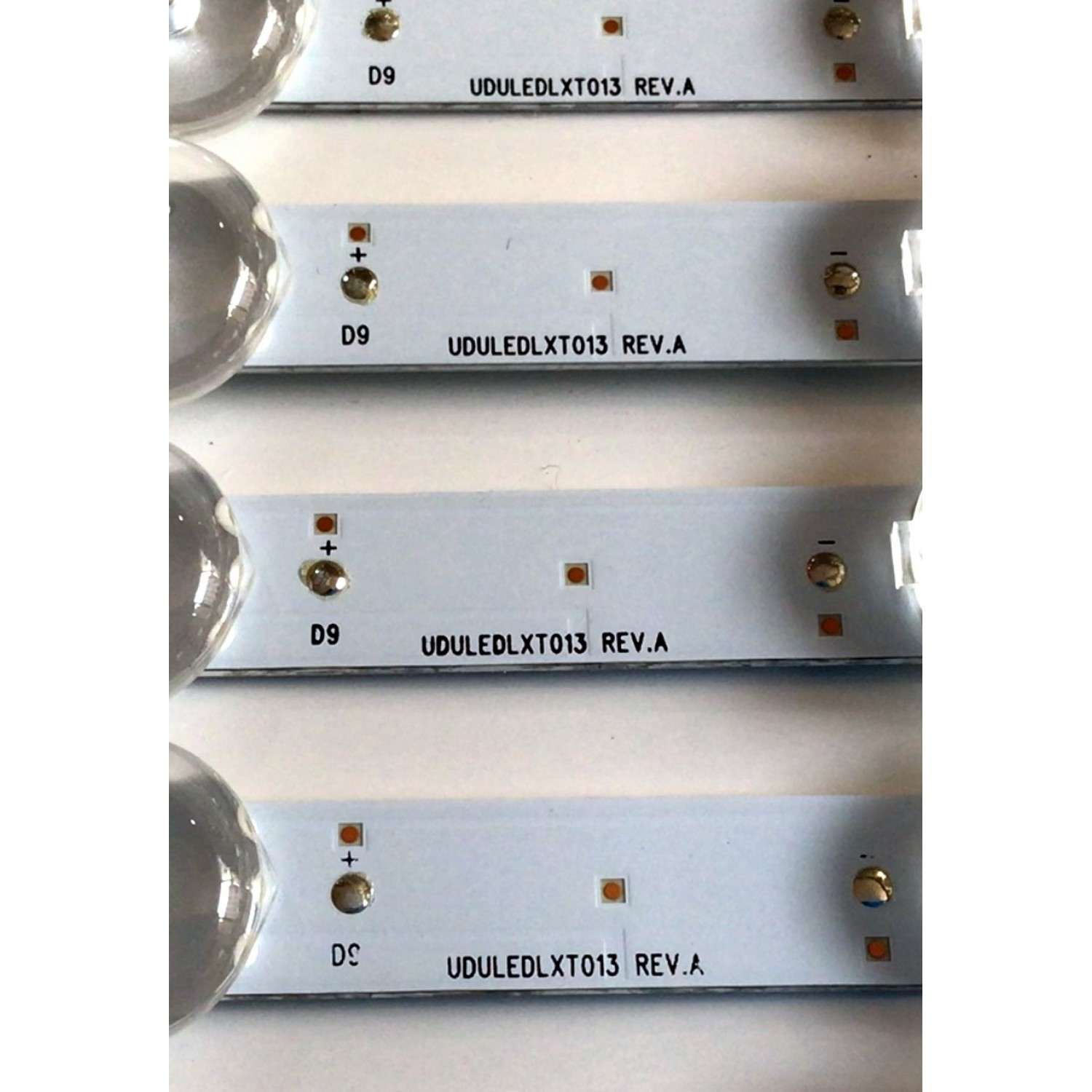 KIT DE LED'S PARA TV PHILIPS ((6 PIEZAS)) / NUMERO DE PARTE LB6507B / LB6507B V0_00 / UDULEDLXT013 REV.A / 81428 BC-J E469119 / 65W11S1P / PANEL'S UBF85XA-G029 / HV650QUB-F90 / LC650EGY(SM)(M5) / MODELOS 65PFL5604/F7 / 65PFL5504/F7 / 65PFL4864/F7  - Imagen 4