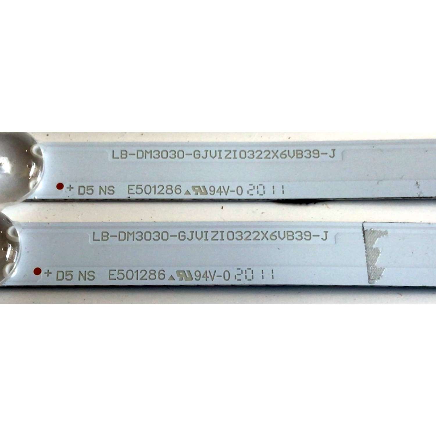 KIT DE LED'S PARA TV VIZIO (2 PIEZAS) / NUMERO DE PARTE GJVIZIO322X6VB39 / LB-DM3030-GJVIZIO322X6VB39-J / LB-DM3030-GJVIZIO322X6VB39-T / 210BZ06D0B334BC05X / 32VB39 / PANEL TPT315B1-1B01.L S22A / MODELO D32F-G1 - Imagen 4