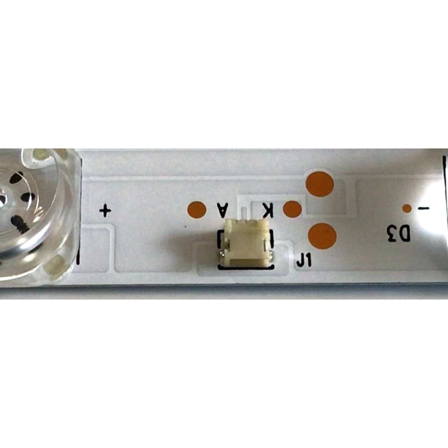 LED PARA TV INSIGNIA (1 PIEZA) / NUMERO DE PARTE 30322007002 / LED22D07-ZC23AG-03 / 22000M04 / PANEL T215HVN01.1 / MODELO NS-22D510NA19 - Imagen 3