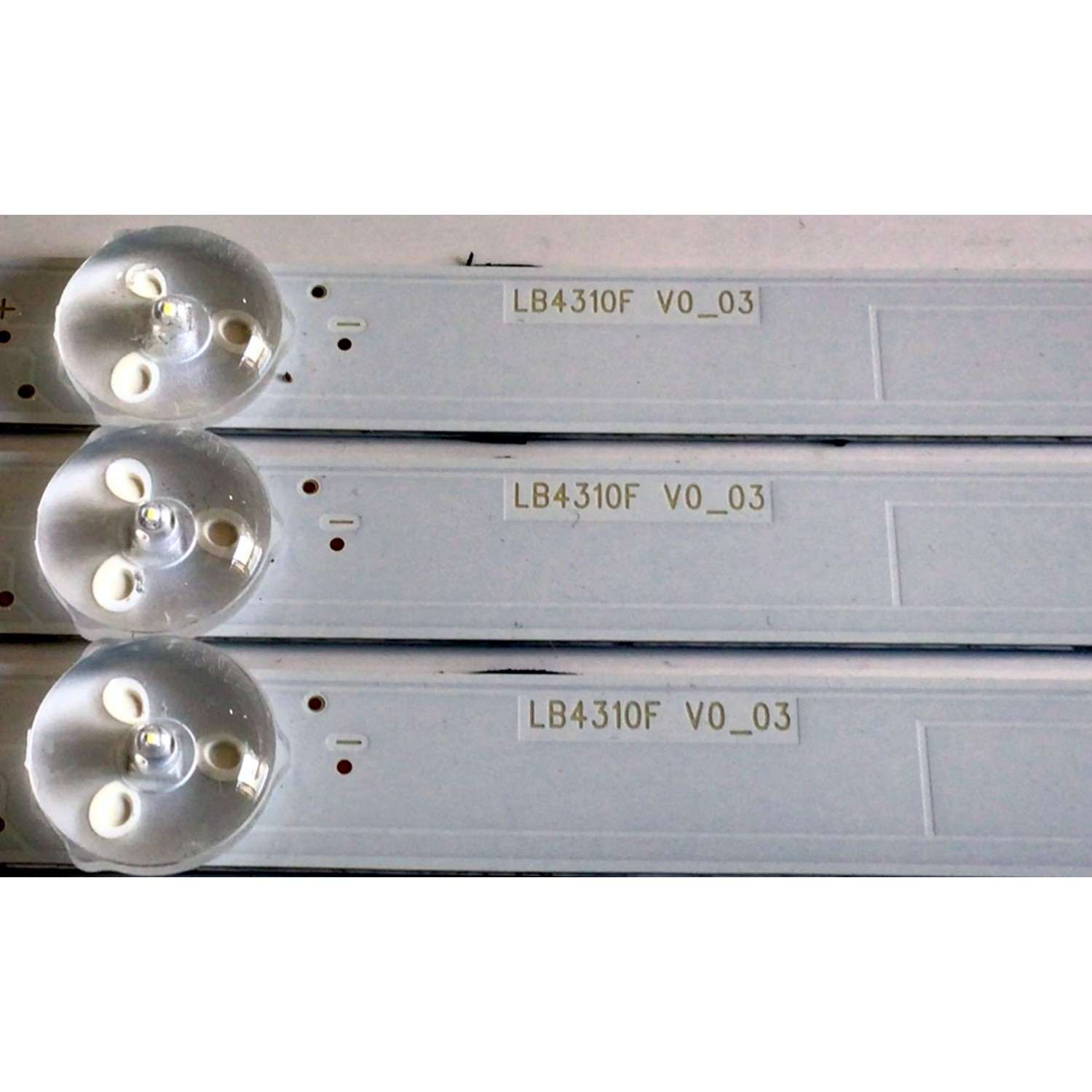 KIT DE LED'S PARA TV INSIGNIA (3 PIEZAS) / NUMERO DE PARTE LB4310F / LB4310F V0_03 / 81075 / E349376 HY-AI / MODELO NS-43D510NA21 - Imagen 2