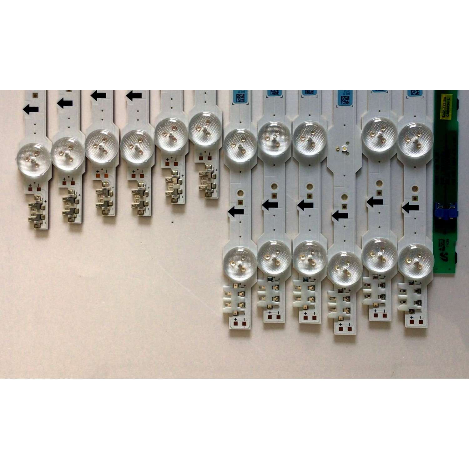 KIT DE LEDS ORIGINAL PARA TV SAMSUNG 12 PIEZAS / NUMERO DE PARTE BN96-32178A / BN96- 32179A / 32178A / 32179A / SAMSUNG_2014SVS_UHD_50_3228_L08_REV1.1 / R06_REV1.1 / LM41-00088Z / LM41-00088Y / PANEL CY-GH050HGNV9H / MODELO UN50HU6950FXZA / UN50HU6900FXZA - Imagen 6