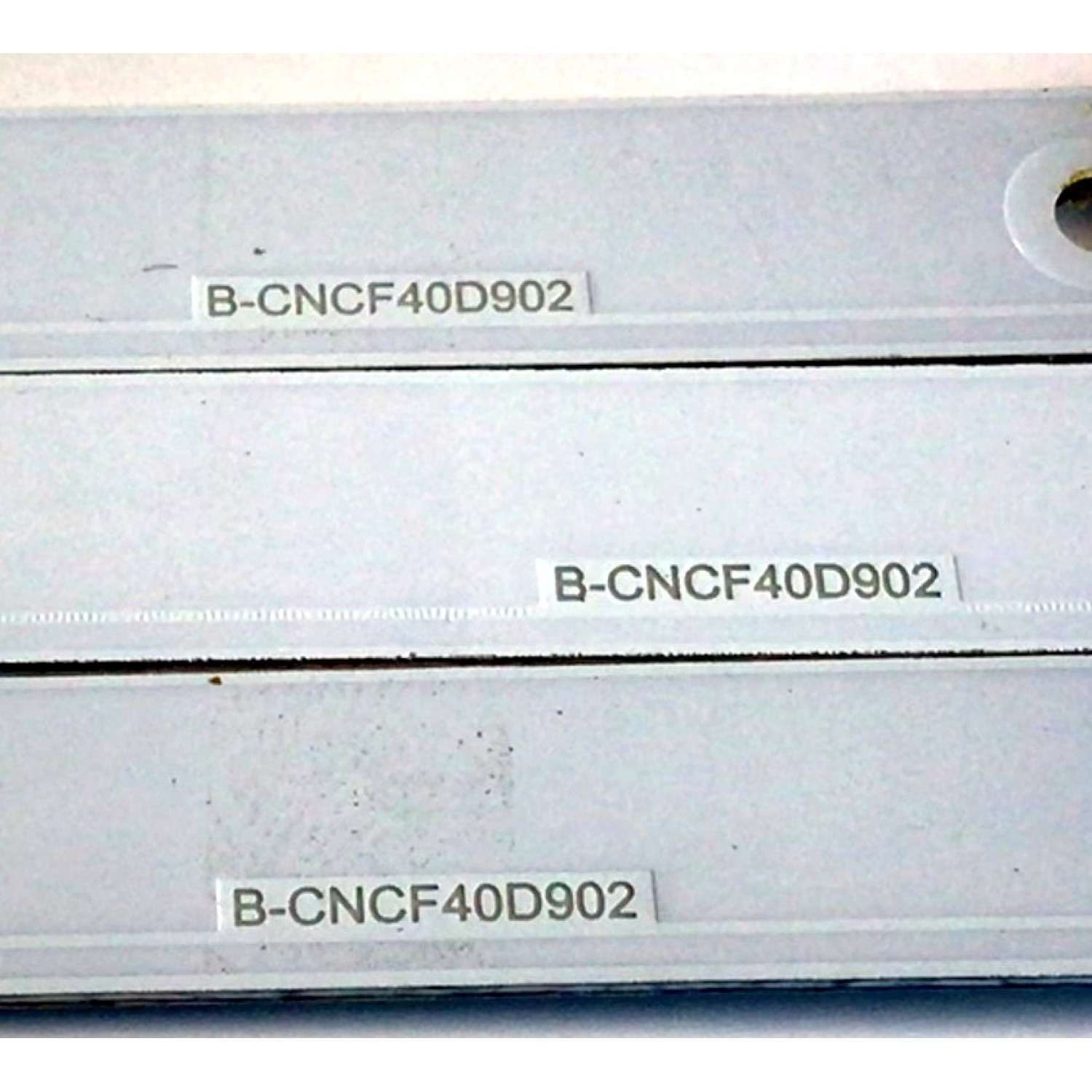 KIT DE LED'S PARA TV ELEMENT (3 PIEZAS) / NUMERO DE PARTE B-CNCF40D902 / 910-400-1052 / C003 / BA22-M150-H-W50/201/20170428/34170 / 4413U47D / PANEL T400-V35-DLED / MODELOS ELFW4017 / ELFW4017 C7F1M0 - Imagen 5