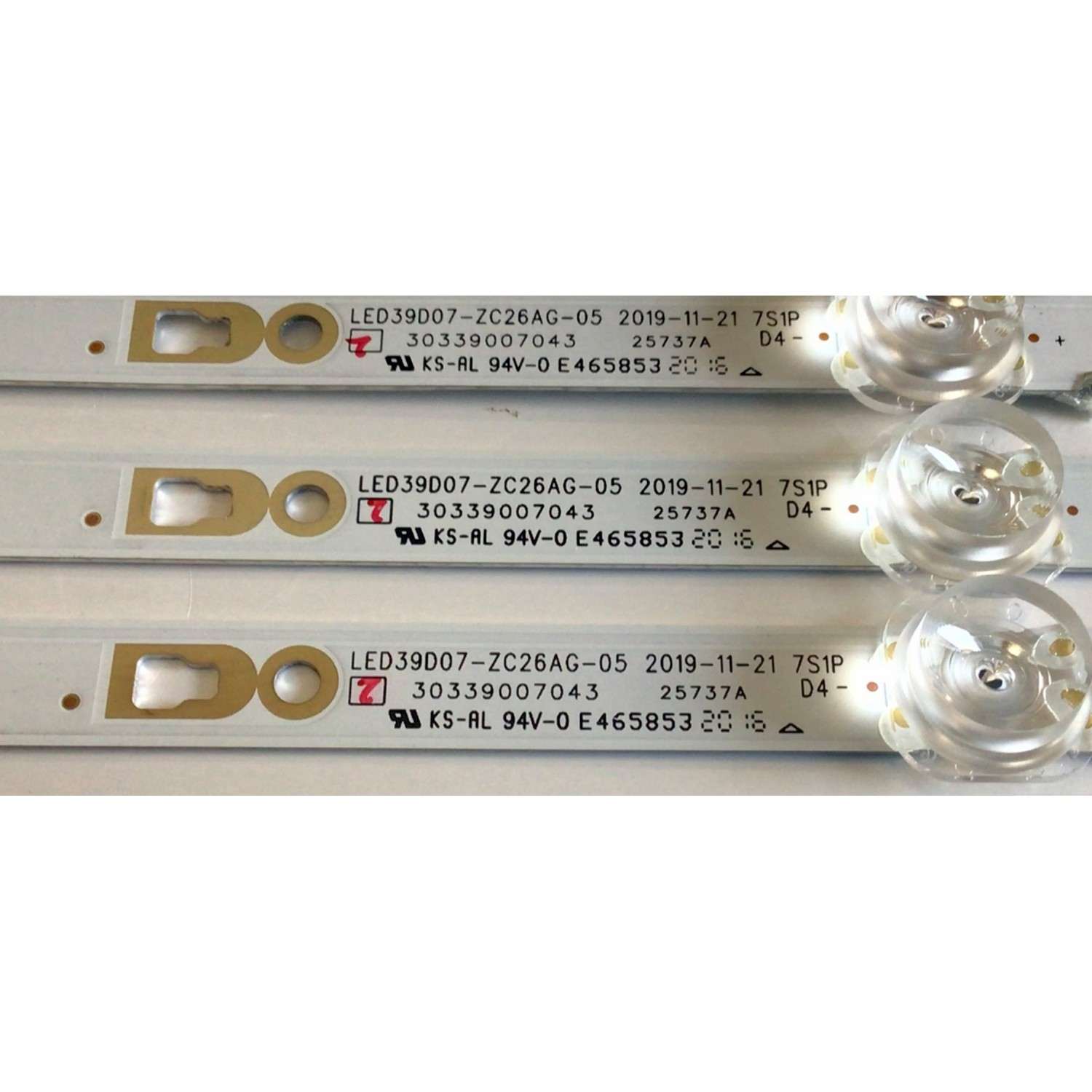 KIT DE LED'S PARA TV INSIGNIA (3 PIEZAS) / NUMERO DE PARTE 30339007043 / 30339007043D / LED39D07-ZC26AG-05 / 39000M82 / 25737A / 200520BB07 / PANEL LC390TA2A / MODELO NS-39DF310NA21 - Imagen 2