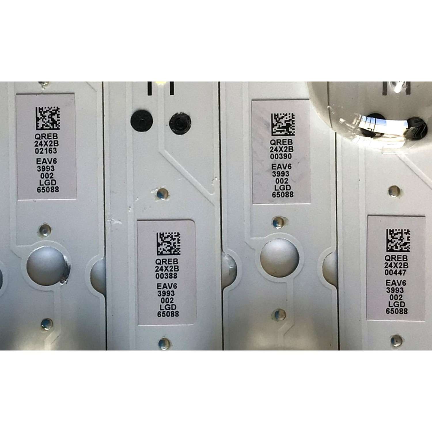 KIT DE LED'S PARA TV LG (4 PIEZAS) / NUMERO DE PARTE EAV63993002 / SSC_Trident_65UK63_S / SSC_65UK63(BOE)_9LED_SVL650A95_REV1.0_180416 / PANEL'S NC650DQG-AAGX1 / NC650DQG-AAGX3 / MODELOS 65UM6900PUA / 65UK6090PUA / 65UK6300PUE / 65UK6200PUA / 65UN6950ZUA - Imagen 2