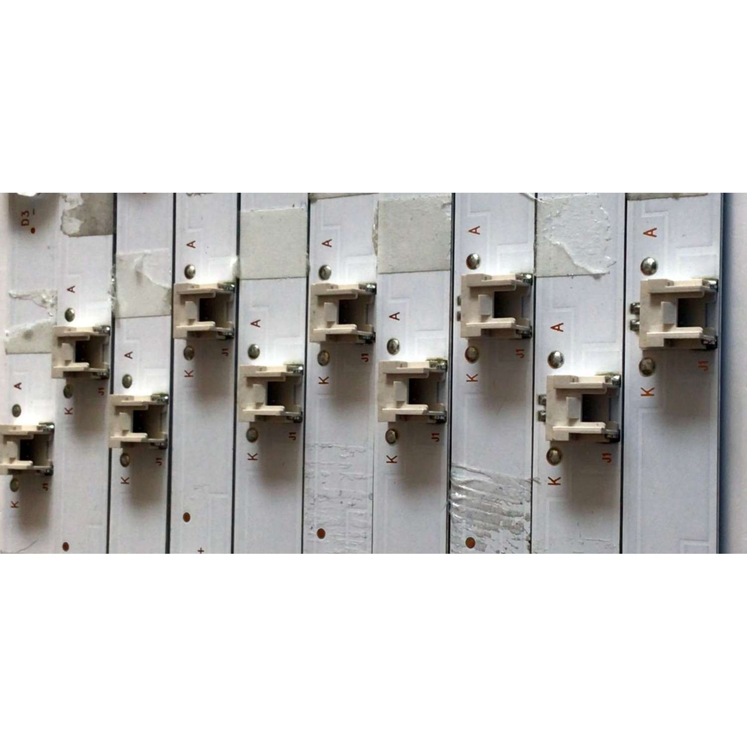 KIT DE LED'S PARA TV ELEMENT (10 PIEZAS) / NUMERO DE PARTE 303TH550073 / TFMT55D06-ZC22AG-03 / TH550M25 / 112600111 / PANEL T550-V35-DLED / MODELO E4J5517BF - Imagen 4