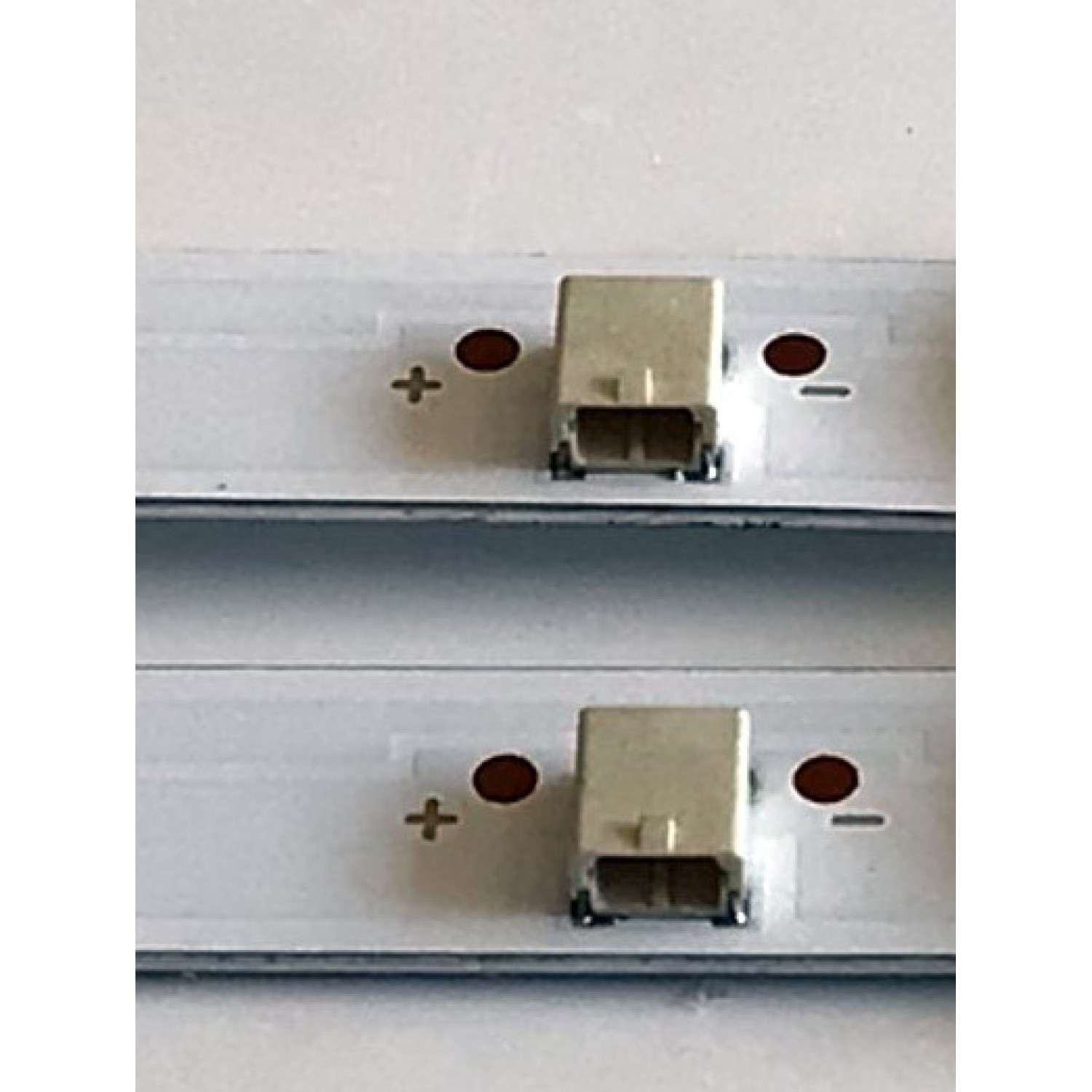 KIT DE LED'S PARA TV ONN (2 PIEZAS) / NUMERO DE PARTE LB-C320-D6C / LB-C320-D6C-X-H-6-12-X1 / CRH-BX32D6C3030060299AREV1.1 / 32D6C / 223554 / Y166-L05-KA-5  B07L1AJ / PANEL C320Y19-D6 / MODELO 100012589 (32 PULGADAS) - Imagen 4