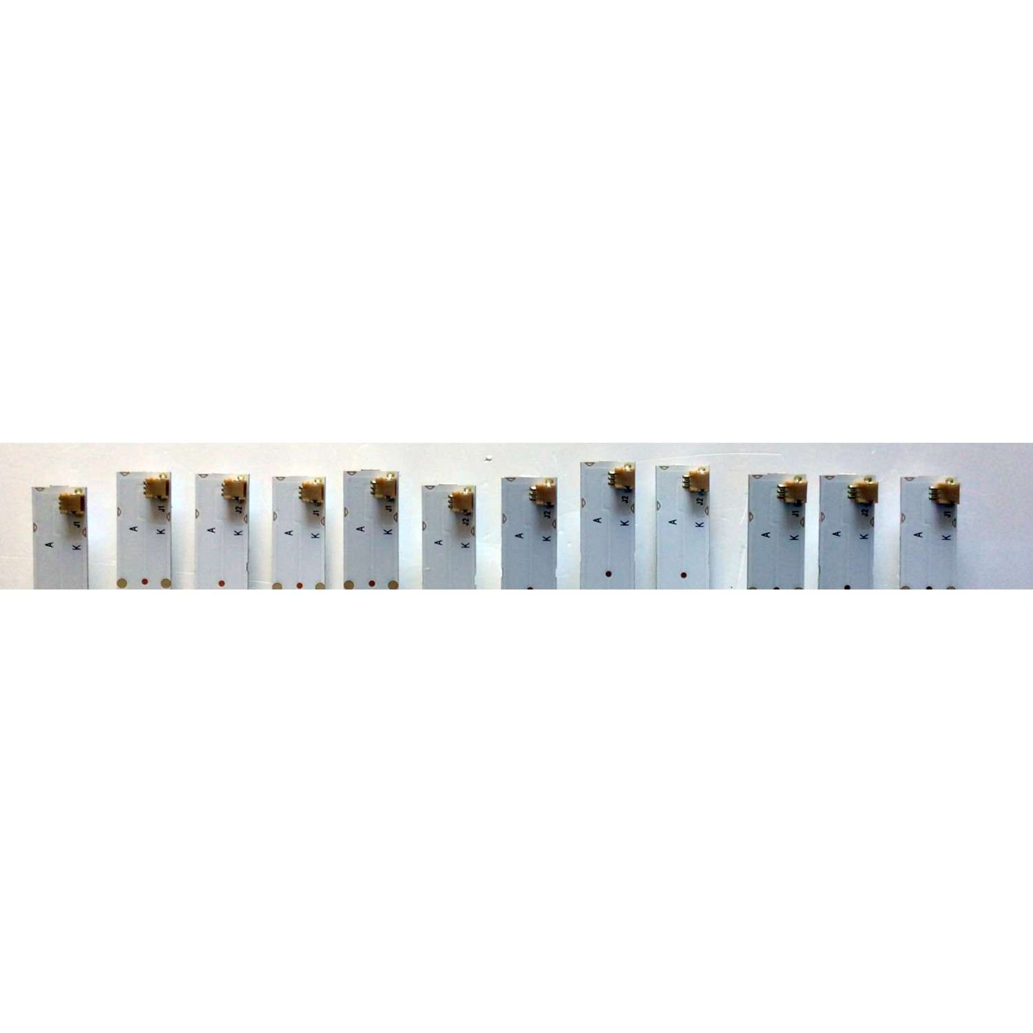 KIT DE LED'S PARA TV PHILIPS (12 PIEZAS) NUMERO DE PARTE 303HX750011 / HFXS75D07-ZC66AG-04 / HX750M10 / PANEL BOEI750WQ1 / MODELO 75PFL5604/F7A - Imagen 2