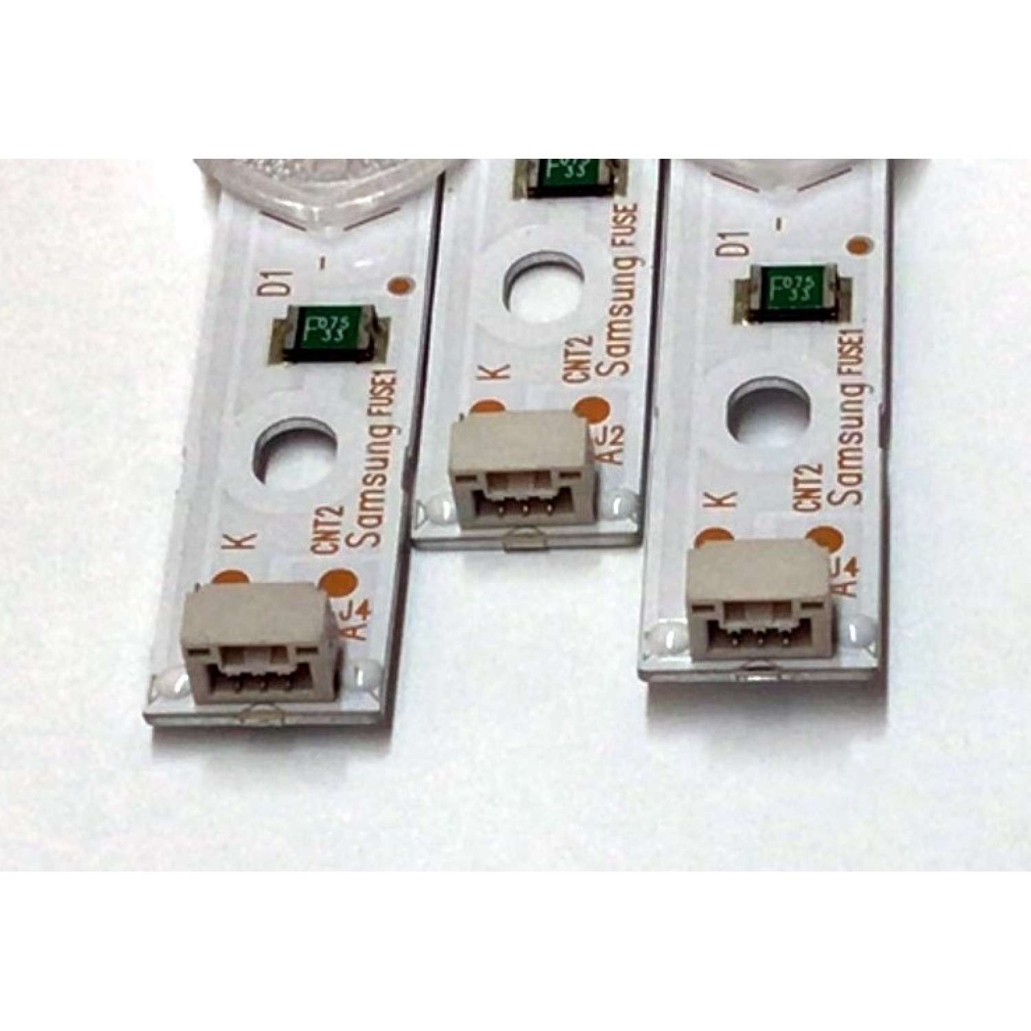 KIT DE LED'S PARA TV SAMSUNG (3 PIEZAS) / NUMERO DE PARTE 303GC430044E / GC43D08-ZC22AG-17E / GC430M12 / 344761000229000 / 70401-00099 / 6222-A0 / MODELO UN43N5300AFXZA - Imagen 2