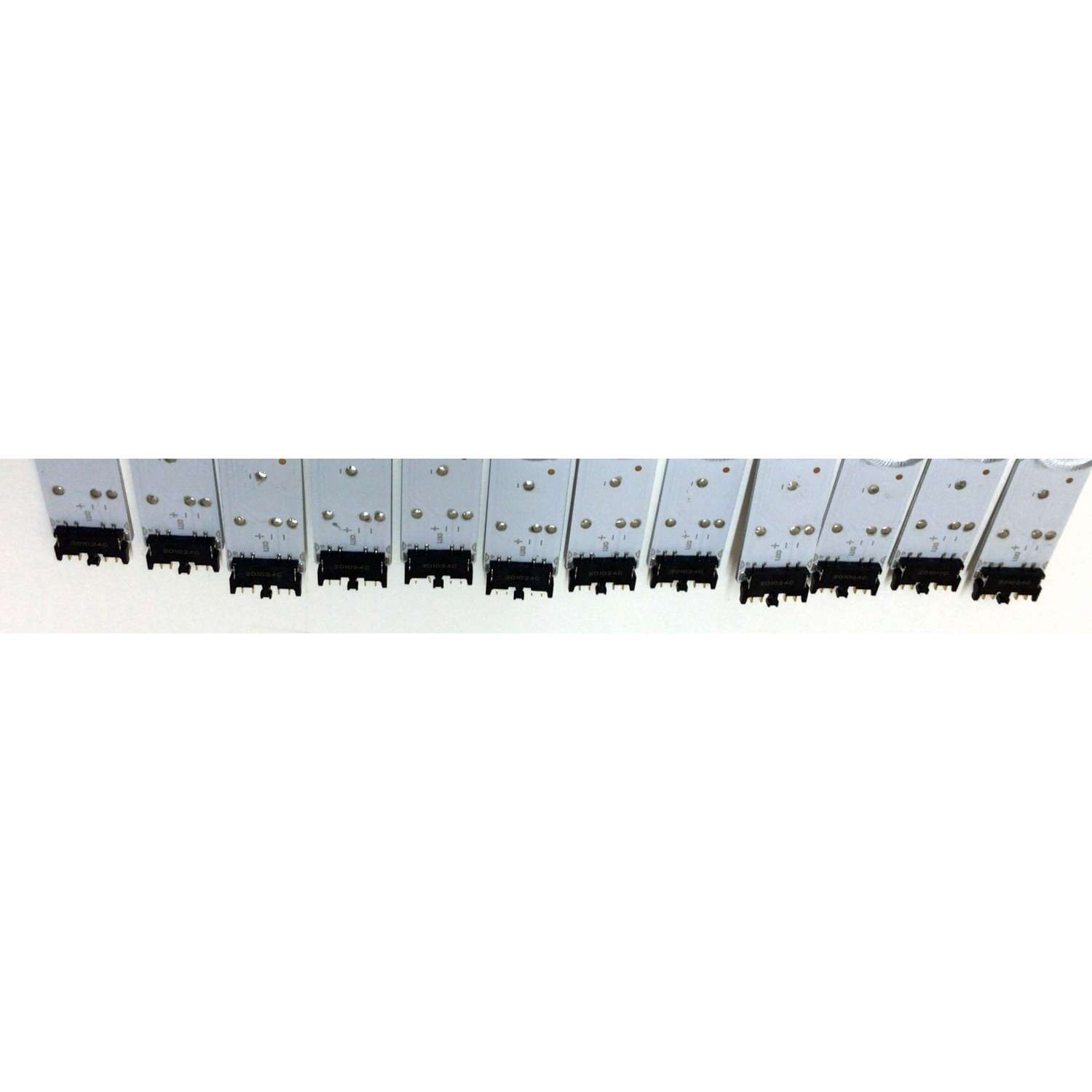 KIT DE LED'S PARA TV SONY / NUMERO DE PARTE LB5500V / LB5500V  V0_03 / 7698A / 5500V00001 / PANEL YDAF055DND01 / MODELOS XBR-55X90CH / XBR55X90CH - Imagen 2