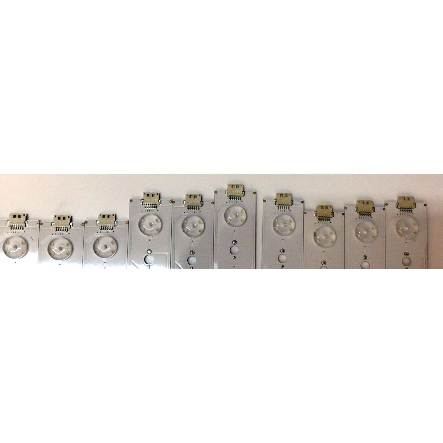 KIT DE LED´S PARA TV LG NANOCELL (36 PIEZAS) / NUMERO DE PARTE EAV64992601 / 75NANO99 / SSC-Y20_SLIMDTR_75NANO99 / 2PY65909A / PANEL NC750DZD-AAJH1 / MODELO 75NANO99UNA / 75NAN099UNA - Imagen 4