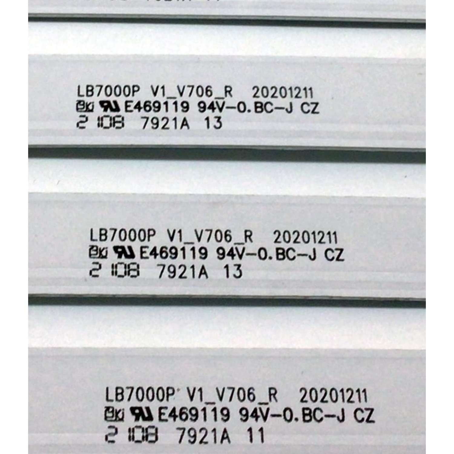 KIT DE LED´S PARA TV VIZIO (12 PIEZAS) / NUMERO DE PARTE LB7000P / LB7000P V0_V706_L / LB7000P V1_V706_R / 7839-699012-04361221 / 7839-704012-04361221 / E469119 / 7920A / 7921A / 20201211 / MODELO V706-J03 - Imagen 2