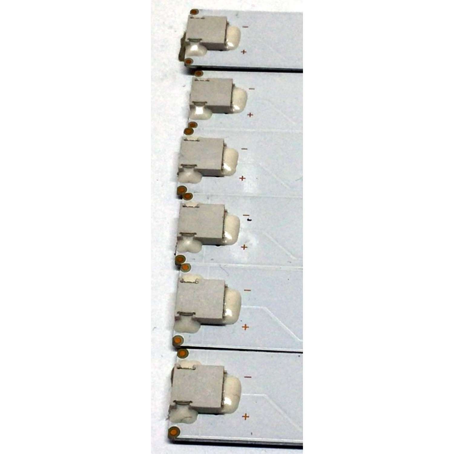 KIT DE LED´S PARA TV NEC (12 PIEZAS) / NUMERO DE PARTE SVV500A91 / PC65248A / T310E4AY325H / SVV500A91_12LED_R_REV00_180428 / SVV500A91_12LED_L_REV00_180428 / E20262 / 210BZ05DLBCBGDL03B / 210BZ07DRBCBGDL03B / PANEL TPT500U1-QVN03.U REV:S5B0AG / E507Q - Imagen 3