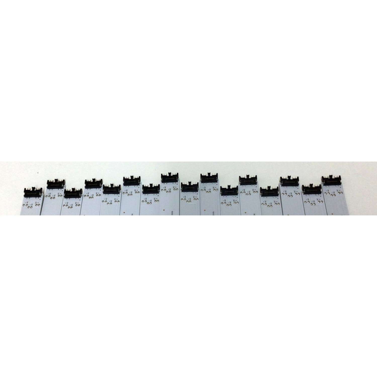 KIT DE LED'S PARA TV SONY (16 PIEZAS) / NUMERO DE PARTE 1-007-328-11 / 100732811 / 20LS65 / 6A24 VC0710CE L20 / 6A24VC0710CEL20 / PANEL YDAF065DND01 / MODELO XBR-65X900H / XBR65X900H - Imagen 3
