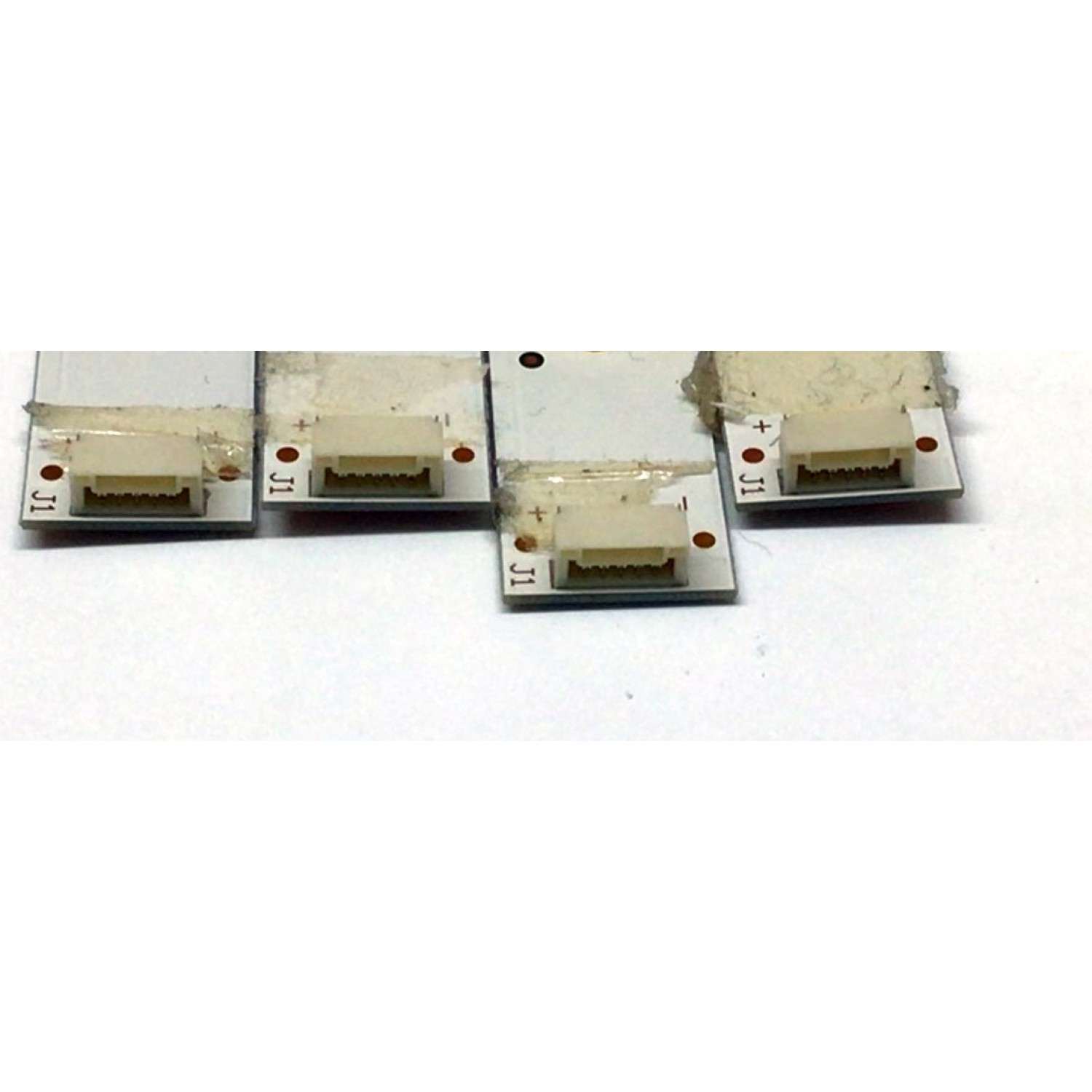KIT DE LED'S PARA TV TCL (4 PIEZAS) / NUMERO DE PARTE A-KJAB40D626 / 1021295N5V3CB24P100 / 1021295N5V3CB / V3CB24P1 / PANEL JE400D3HC2N-12 / MODELO LED40G45RQ - Imagen 2