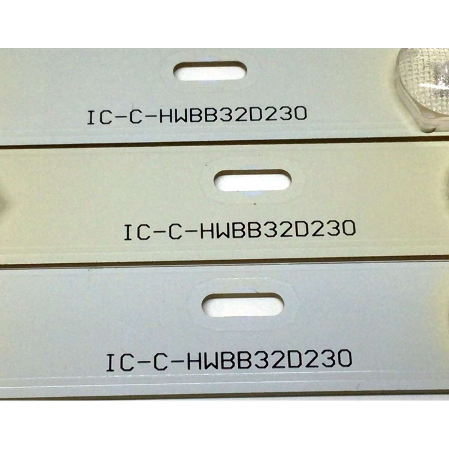 KIT DE LED'S PARA TV INSIGNIA (3 PIEZAS) / NUMERO DE PARTE IC-C-HWBB32D230 / HWBB32D230  / E306084 / MODELO NS-32D200NA14 - Imagen 3