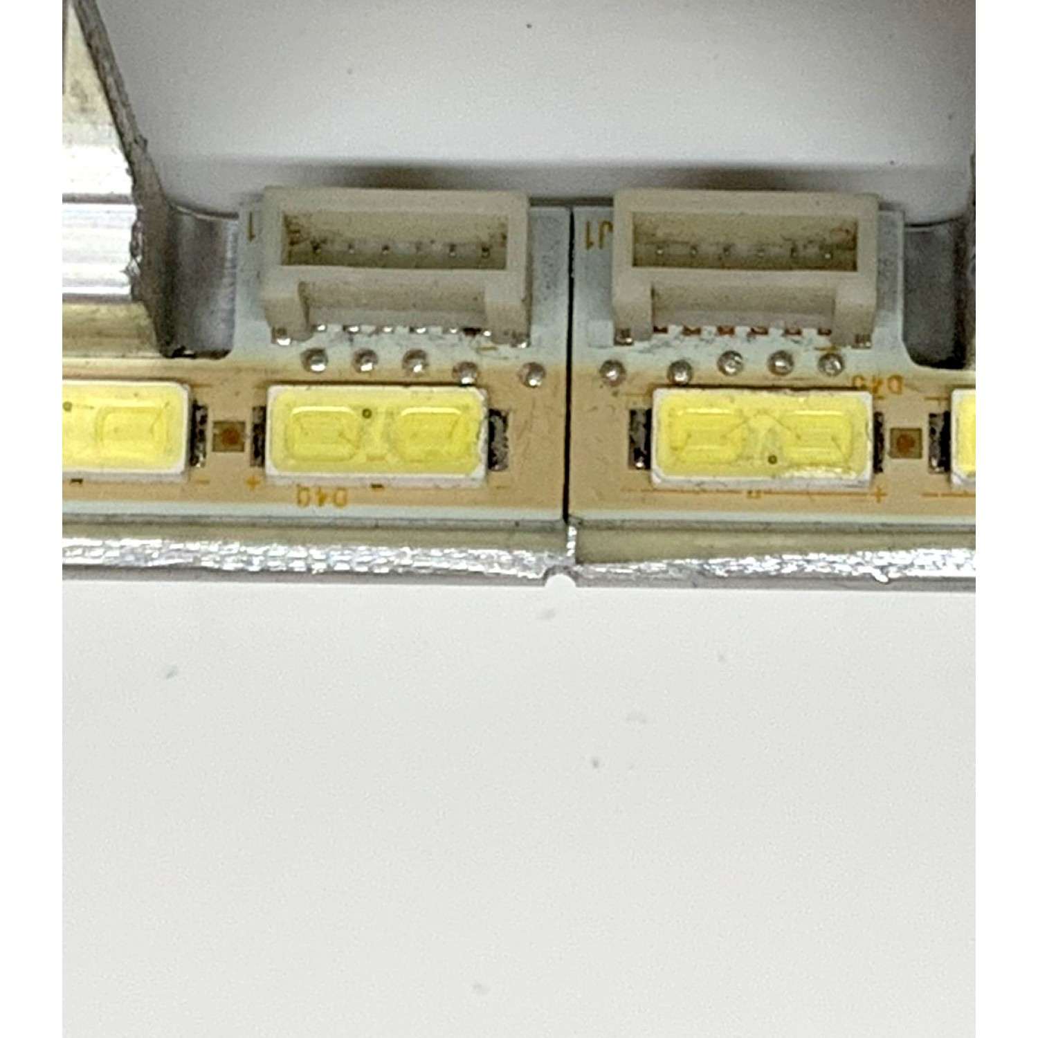 LED PARA TV VIZIO / NUMERO DE PARTE 650TA05 V0 / 650TA05 V1 / 73.65T09.001 / 73.65T09.001-3-CC2 / 13130N / PANEL T650HVJ02.1 / MODELO M651D-A2 / M651D-A2R LWJAOFDP / ((MEDIDAS 1.45M x 15CM)) - Imagen 4