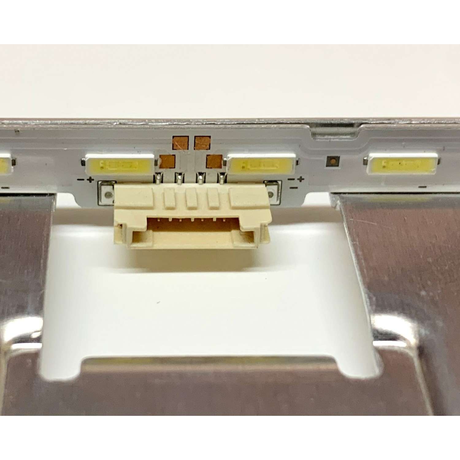 LED PARA TV SAMSUNG (1 PIEZA) / NUMERO DE PARTE V8N1-650SM0-R0 / BN96-45835A / BN61-15486A / PANEL CY-NN065HGLV8H / MODELOS HG65EJ / HG65RU / UA65NU / UA65RU / UE65NU / UE65RU / UN65NU / UN65RU / MAS MODELOS EN DESCRIPCIÓN / ((MEDIDAS 1.43M x 12CM)) - Imagen 5