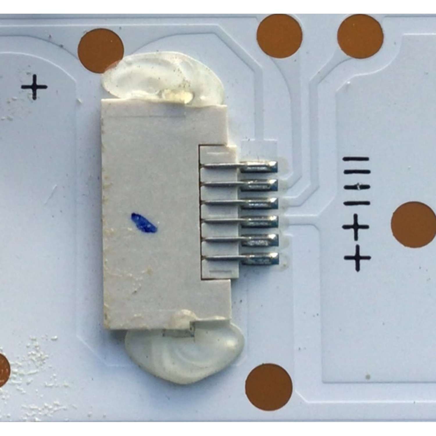 KIT DE LEDS PARA TV TCL ( 11 PZ) ((KIT INCOMPLETO, ORIGINALMENTE CONSTA DE 12 PZ) ) / NUMERO DE PARTE 4C-LB5508-ZM06J / *ZMJN*W1050*Z42*4 / *210127*10858*TG /  / MODELO 55S535  - Imagen 5