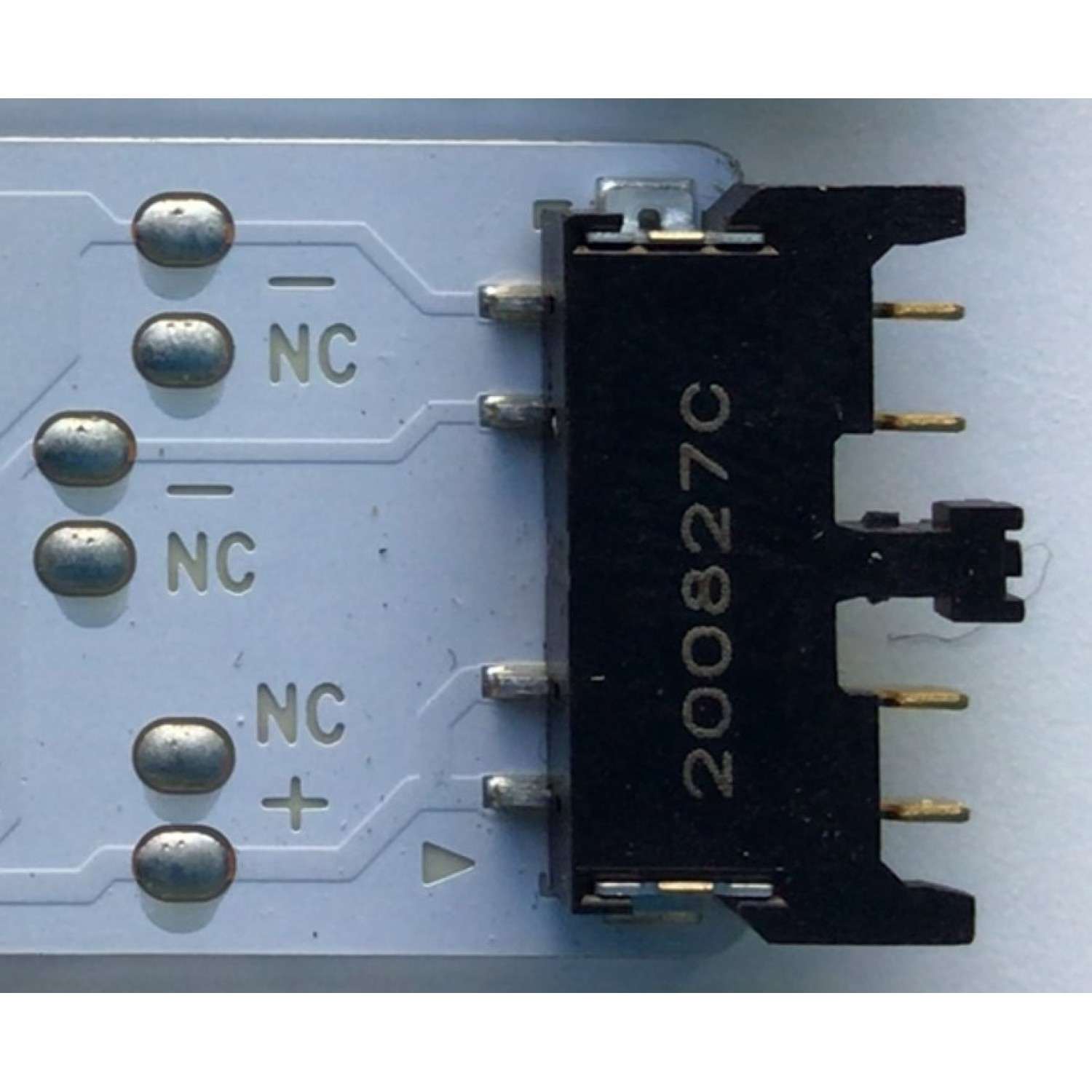 KIT DE LEDS PARA TV SONY ( 15 PZ) ((KIT INCOMPLETO, ORIGINALMENTE CONSTA DE 16PZ) ) / NUMERO DE PARTE 1-007-328-21 / 20LS65 / 2242 / VC1013CF / L105601 / MODELO XBR-65X900H / XBR65X900H - Imagen 4