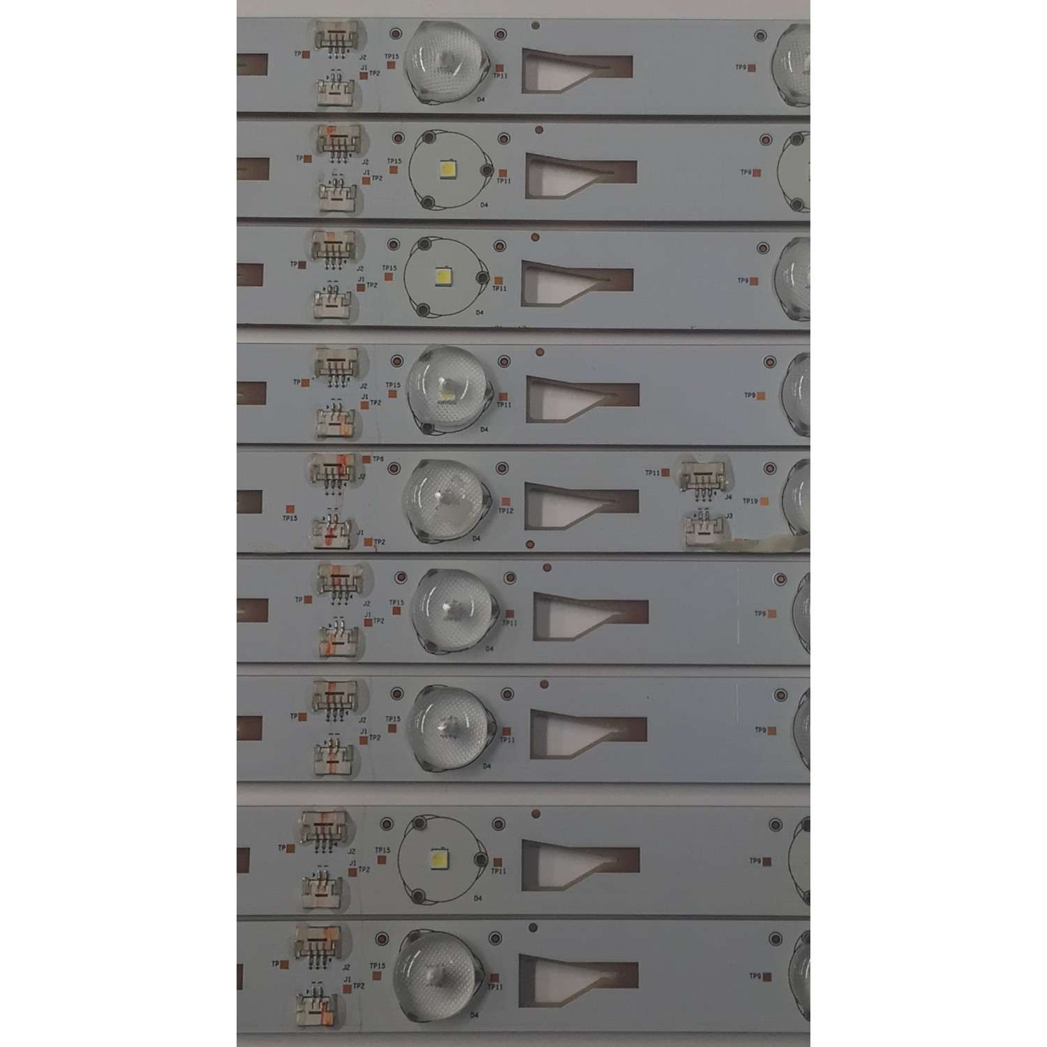 KIT DE LEDS PARA TV TCL ORIGINAL 9 PIEZAS / NUMERO DE PARTE TMT_48S4600_3030C / TMT_48S4600_3030C_8S1P / TMT_48S4600_3030C_3D_9X8 / TMT_48S4600_3030C_8S1P REV.V6 / 4S1PX2 REV.V7 / PANEL LVF480ND2L / MODELO 48FS3700 / 48FS4610 / 48FS4690 / L48F3310-3D - Imagen 3