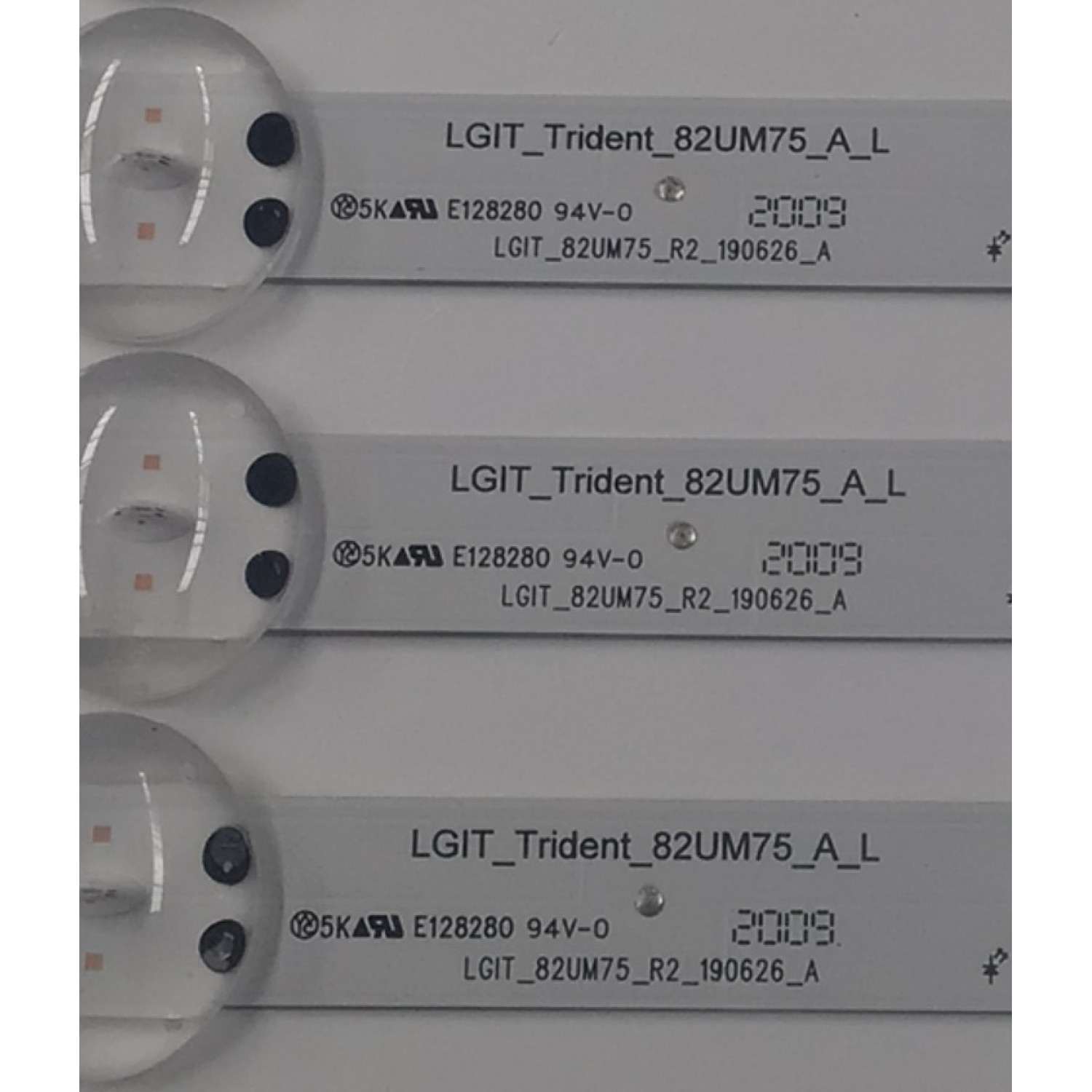 KIT DE LEDS PARA TV LG ORIGINAL 12 PIEZAS / NUMERO DE PARTE EAV64993801 / EAV64993901 / LGIT_TRIDENT_82UM75_A_L / LGIT_TRIDENT_82UM75_B_L / LGIT_82UM75_R2_190626_A / LGIT_82UM75_R2_190626_B / 82UM75_REV01 / PANEL HC820DQF / MODELOS 82UN8570 / 82UM8070 - Imagen 3