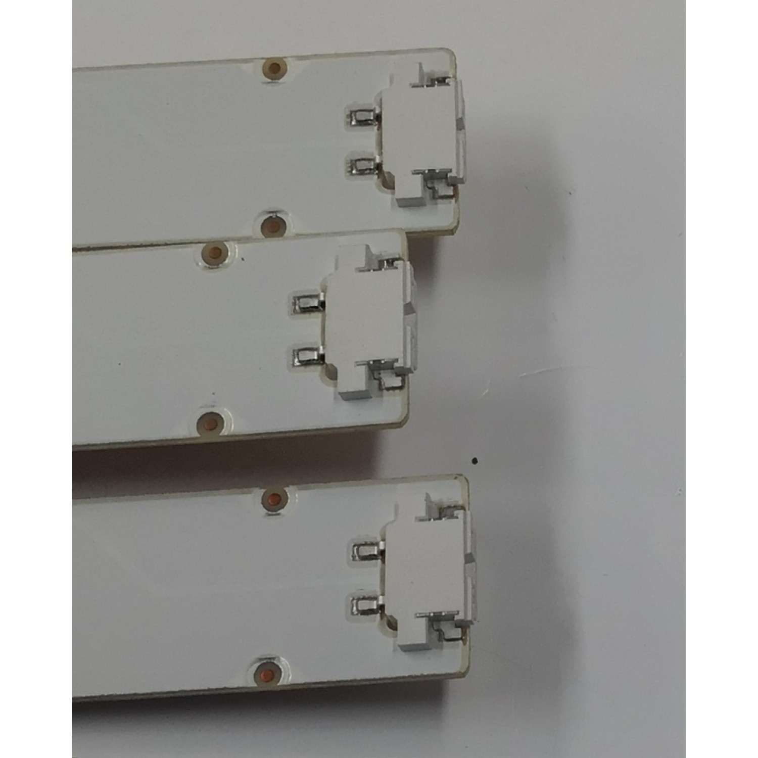 KIT DE LEDS ORIGINAL PARA TV LG 6 PIEZAS / NUMERO DE PARTE EAV63192711 / SSC_43INCH_FHD_B_REV02_150925 / SSC_43INCH_FHD_A_REV02_150925 / 43LH51_FHD_A S / 43LH51_FHD_B S / BOE43036 / PANEL NC430DGG-AAGP1 / MODELO 43UN7000PUB - Imagen 7