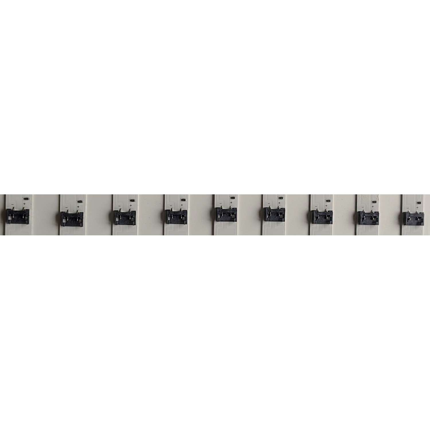 KIT DE LEDS PARA TV LG (9 PZ) / NYUMERO DE PARTE EAV65035001 / SSC_Y21_SLIM_TRIDENT_75UP80_BOE_PTN0.6_REV00_200724 / PANEL NC750TQG-ABKH3 / MODELO 75UQ7070ZUD.BUSFLKR - Imagen 2