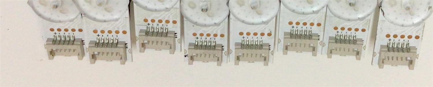 KIT DE LED'S PARA TV TOSHIBA ((8 PIEZAS)) / NUMERO DE PARTE SVH550FC9 / 1256378 / HD550Y3U72-TAL5KT-2021050702 / SVH550FC9+ZDJG / ZD_SSC_D550_12X8_01_TDE30_V1.3_202105107 / PANEL'S HD550Y3U72-TAL5KT\S0\GM\ROH / CX550DLEDM / MODELOS 55M550KU / LT-55EC3512 - Imagen 2