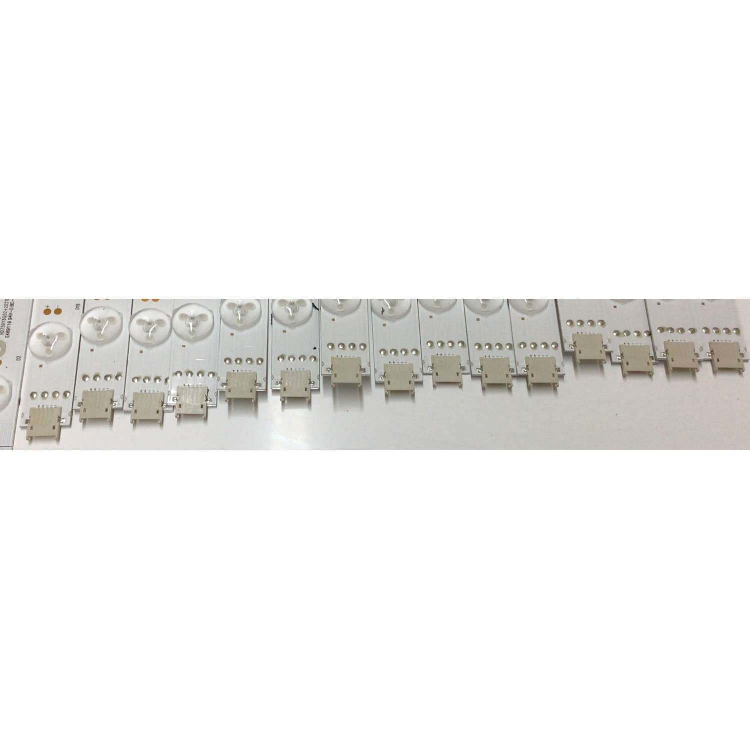 KIT DE LED'S PARA TV HISENSE (30 PIEZAS) / NUMERO DE PARTE LB7502B / HD750Y6Q52+2021022301+L / HD750Y6Q52+2021022301+R / MODELO 75" - Imagen 8