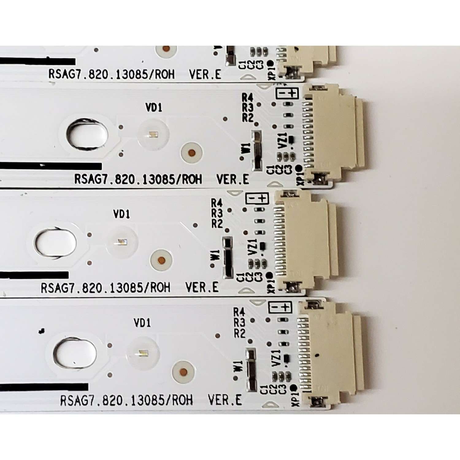 KIT DE LED'S PARA TV HISENSE ((24 PIEZAS)) / NUMERO DE PARTE RSAG7.820.13085/ROH / HD550H3U51-T0K1+2022122201+LB5509N / HD550H3U51-T0K1 / 2022122201 / LB5509N / 335275 / E519757 / MODELO 55'' / ((LED AZUL)) - Imagen 4