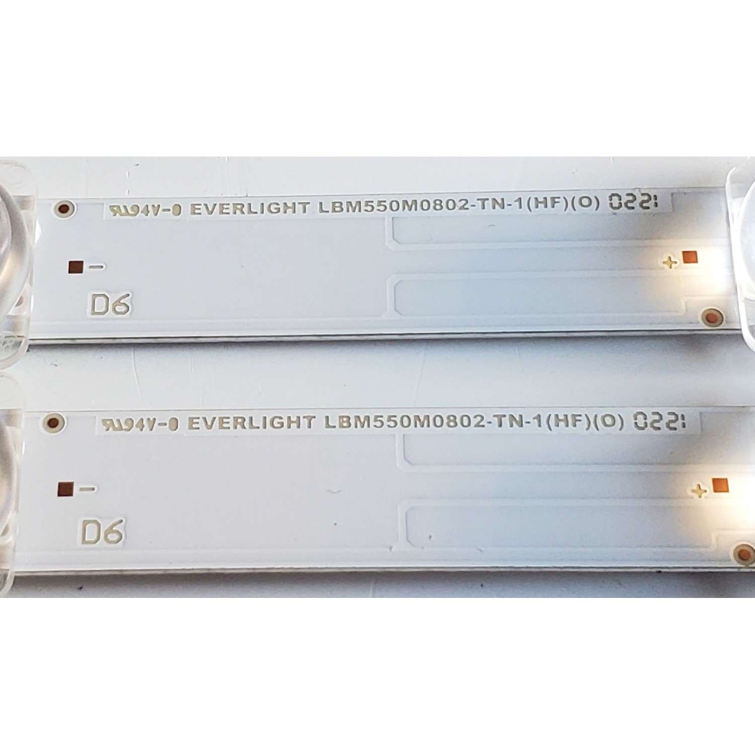 KIT DE LEDS PARA TV VIZIO ORIGINAL 2 PIEZAS / NUMERO DE PARTE LBM550M0802 / 210BZ16D0B33LBM03E / LBM550M0802-TN-1 / EVERLIGHT LBM550M0802-TN-1(HF)(O) / PANEL TPT550U1-QVN10.U / MODELO V555-J01 - Imagen 3