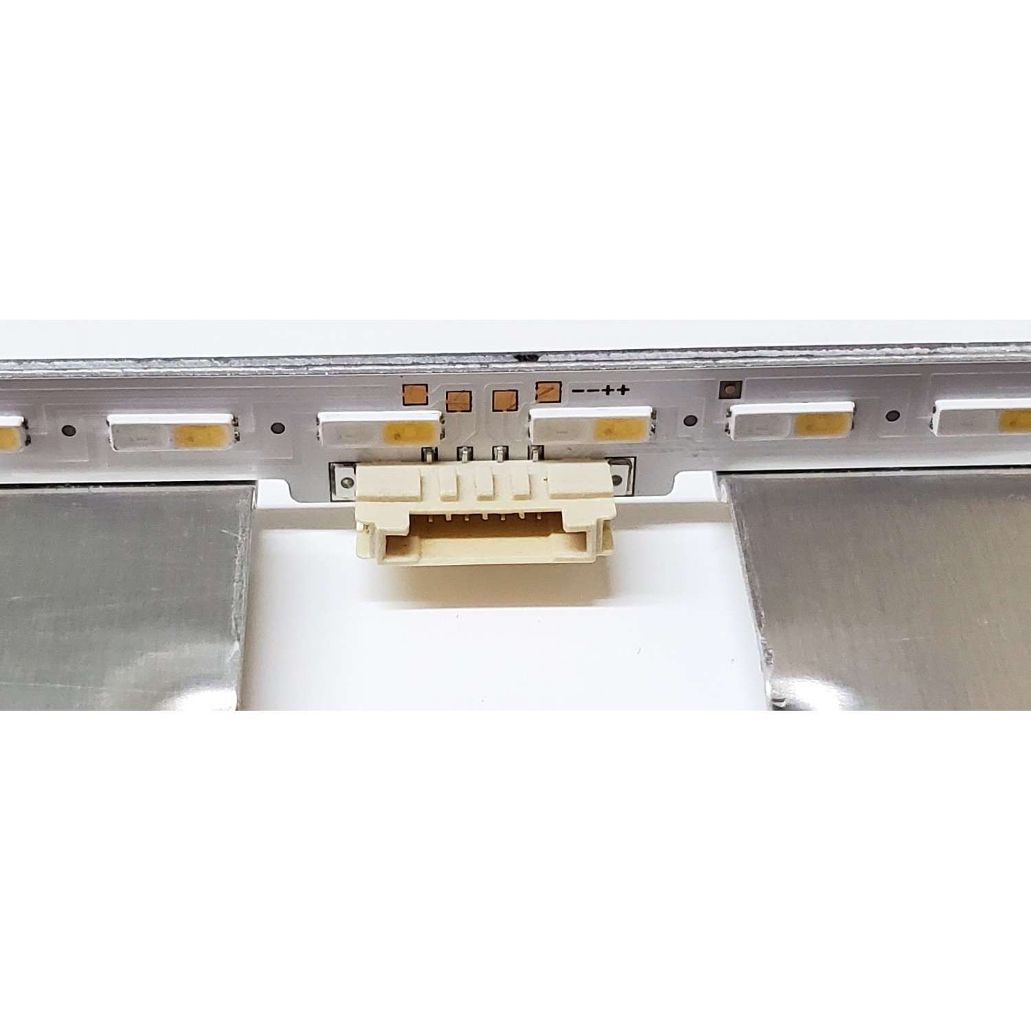 LED PARA TV SAMSUNG QLED ((1 PIEZA)) / NUMERO DE PARTE BN96-50385A / BN61-15486A / LM41-00859A / L1_Q7060T_F5_DUM_S62(1)_R1.3_TC9_100_LM41-00859A / Y18 NU7K 65'' / PANEL CY-RT065HGAV4H / MODELO QN65Q6D / QN65Q6DTAFXZA AD02 / ((MEDIDAS 1.43M x 12CM)) - Imagen 4