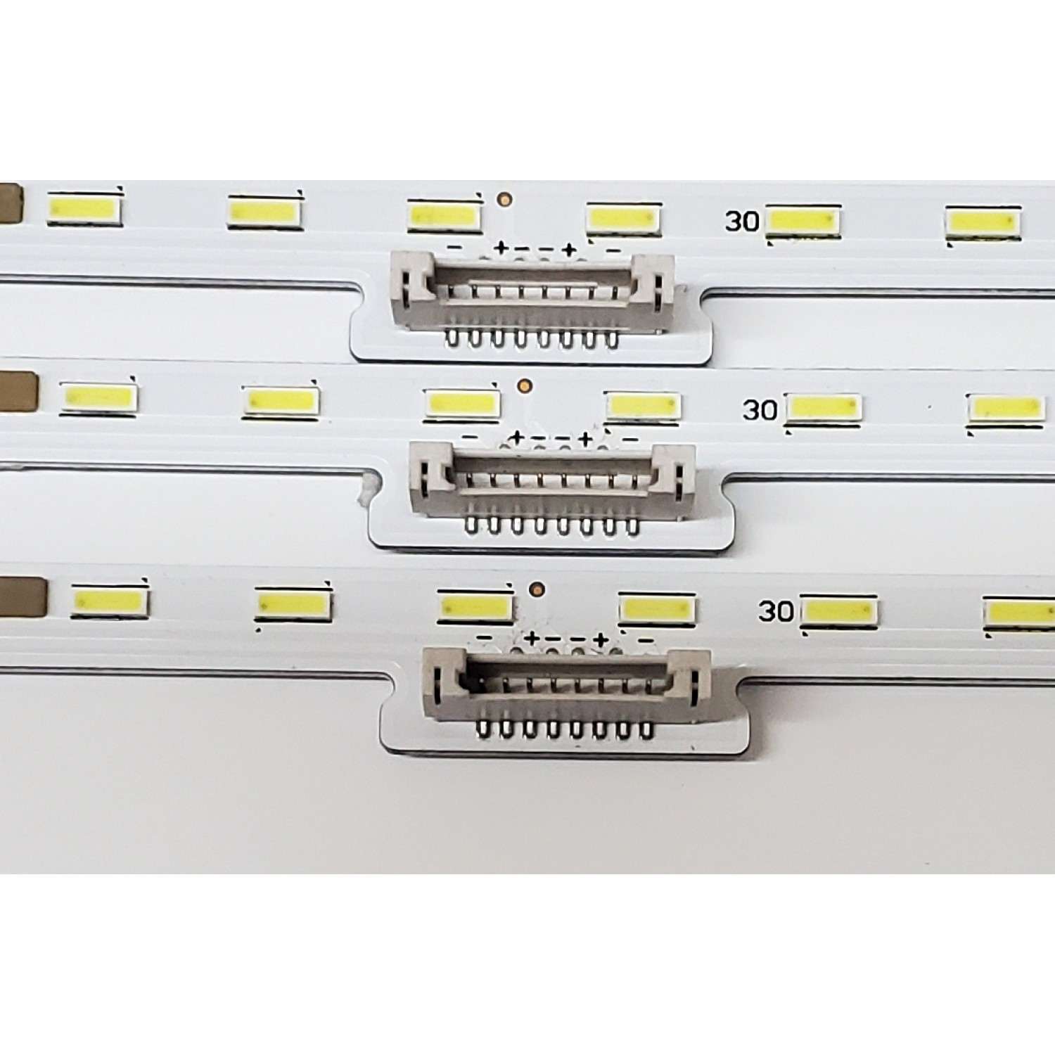 KIT DE LED'S PARA TV SONY ((3 PIEZAS)) / NUMERO DE PARTE STO750A45 / ST0750A45 / 734.05102.0001 / STO750A45_56LED_REV00_190610 / 056380560141S / PANEL V750QWME02 / MODELO XBR-75X850G / XBR75X850G - Imagen 4
