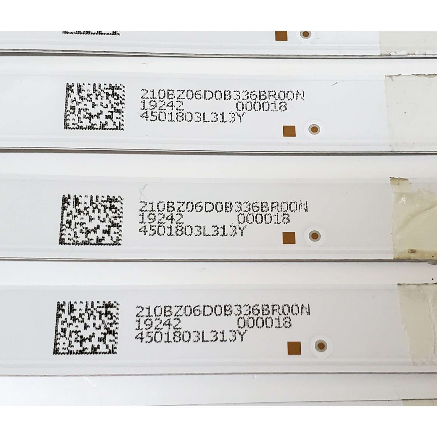 KIT DE LED'S PARA TV ONN ((10 PIEZAS)) / NUMERO DE PARTE TPV-58AA52-JM030-0D22-6X10-190520-A0 / 261501008410 / 210BZ06D0B336BR00N / 4501803L313Y / E331251 / PANEL TPT580F2-PU1L.Q REV:S01Q / MODELO 100005397 ((58 PULGADAS)) - Imagen 4