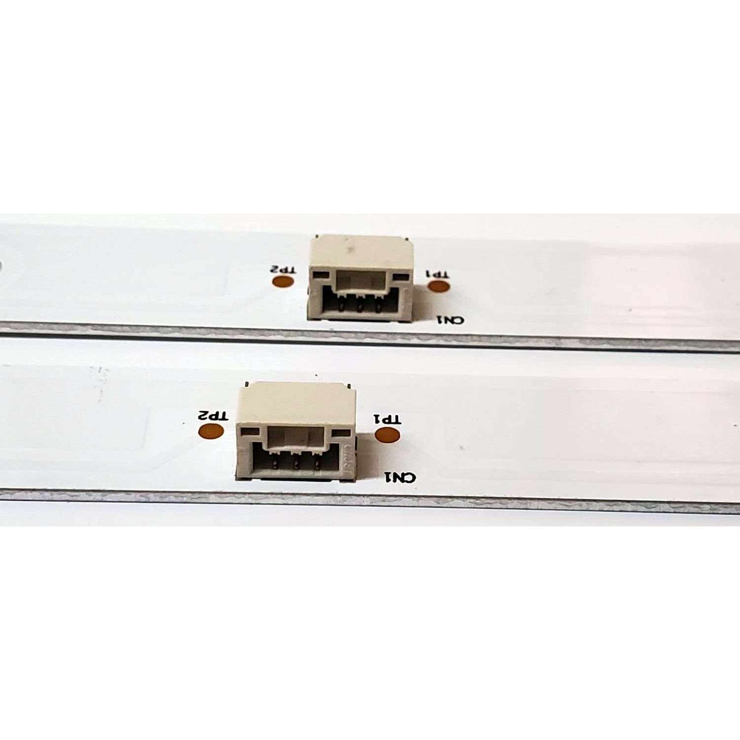 KIT DE LED'S PARA TV PHILIPS ((2 PIEZAS)) / NUMERO DE PARTE BOE_23D6_2X4_3030C_4S1P REV.V1 / 34476100021600 / BE24AVNR876 / T140MA062RRTF / PANEL BOEI236WX1 / DISPLAY HV236WH8-H00 / MODELO 24PFL3603F7 - Imagen 4