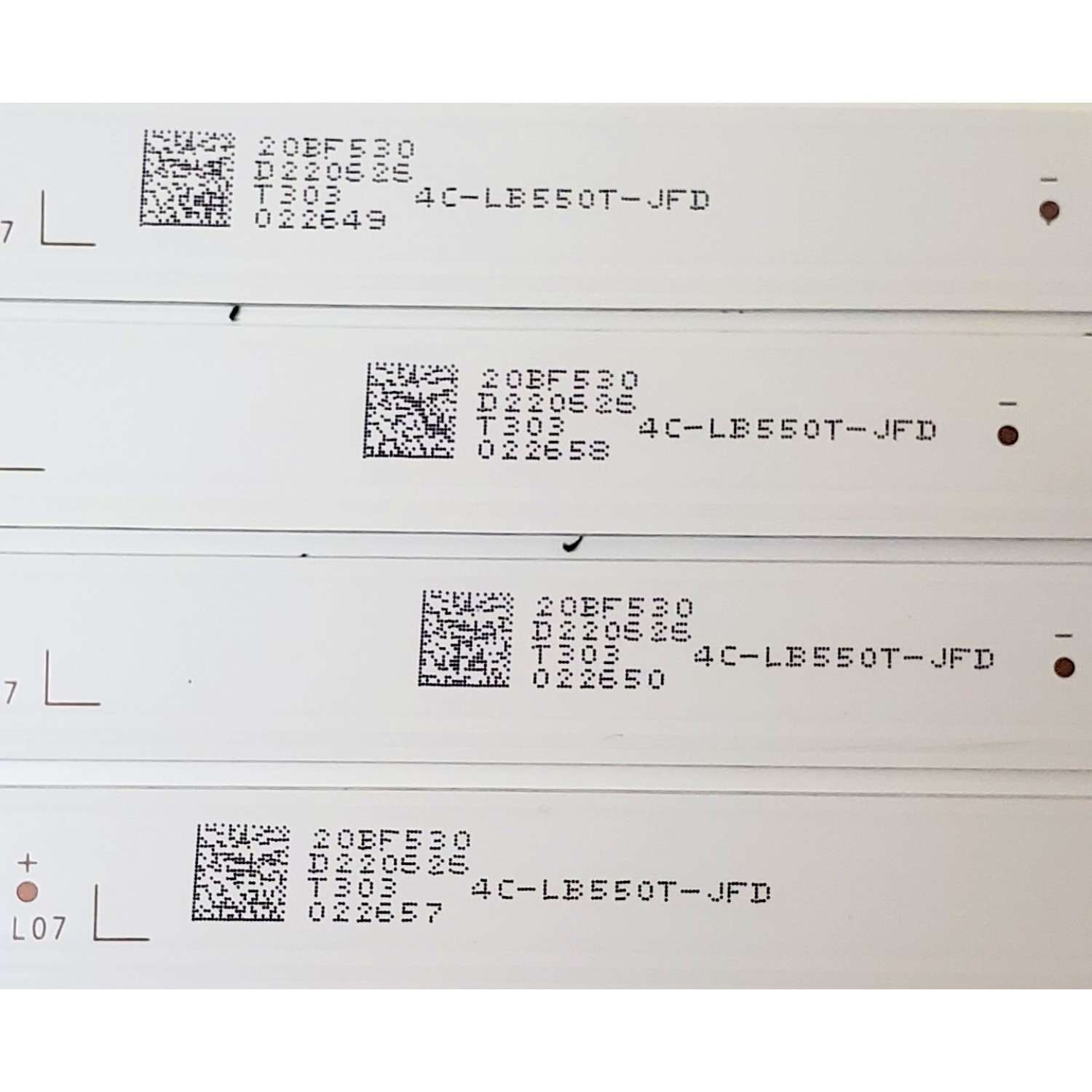 KIT DE LED'S PARA TV HKPRO ((4 PIEZAS)) / NUMERO DE PARTE JL.D550B1330-004AS-M_V02 / 4C-LB550T-JFD / YSL-L 94V-0 / PANEL ST5461D12-6 / MODELO HKP55RUHD1 - Imagen 4